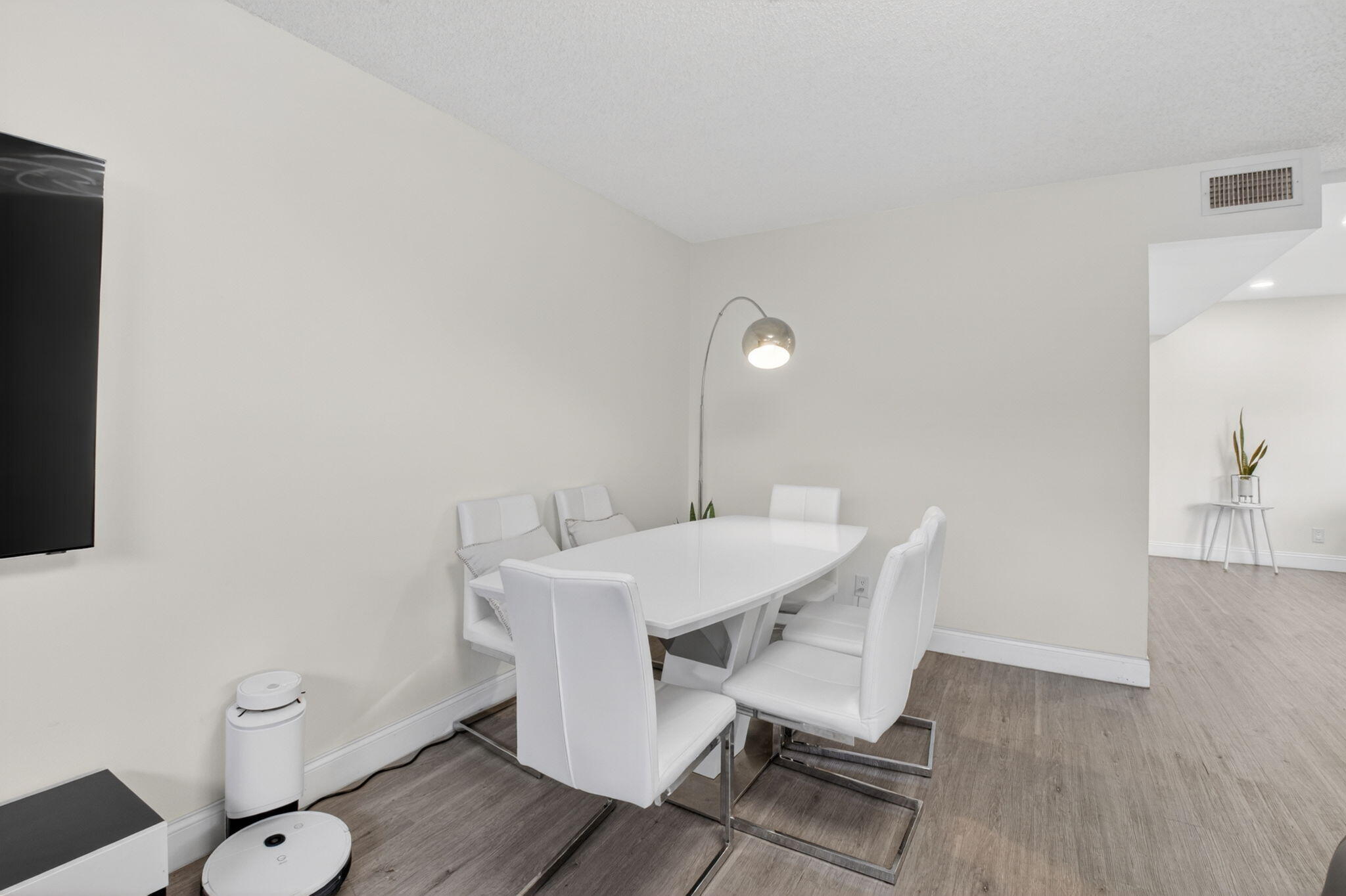 8385 Trent Court D Property Photo 5