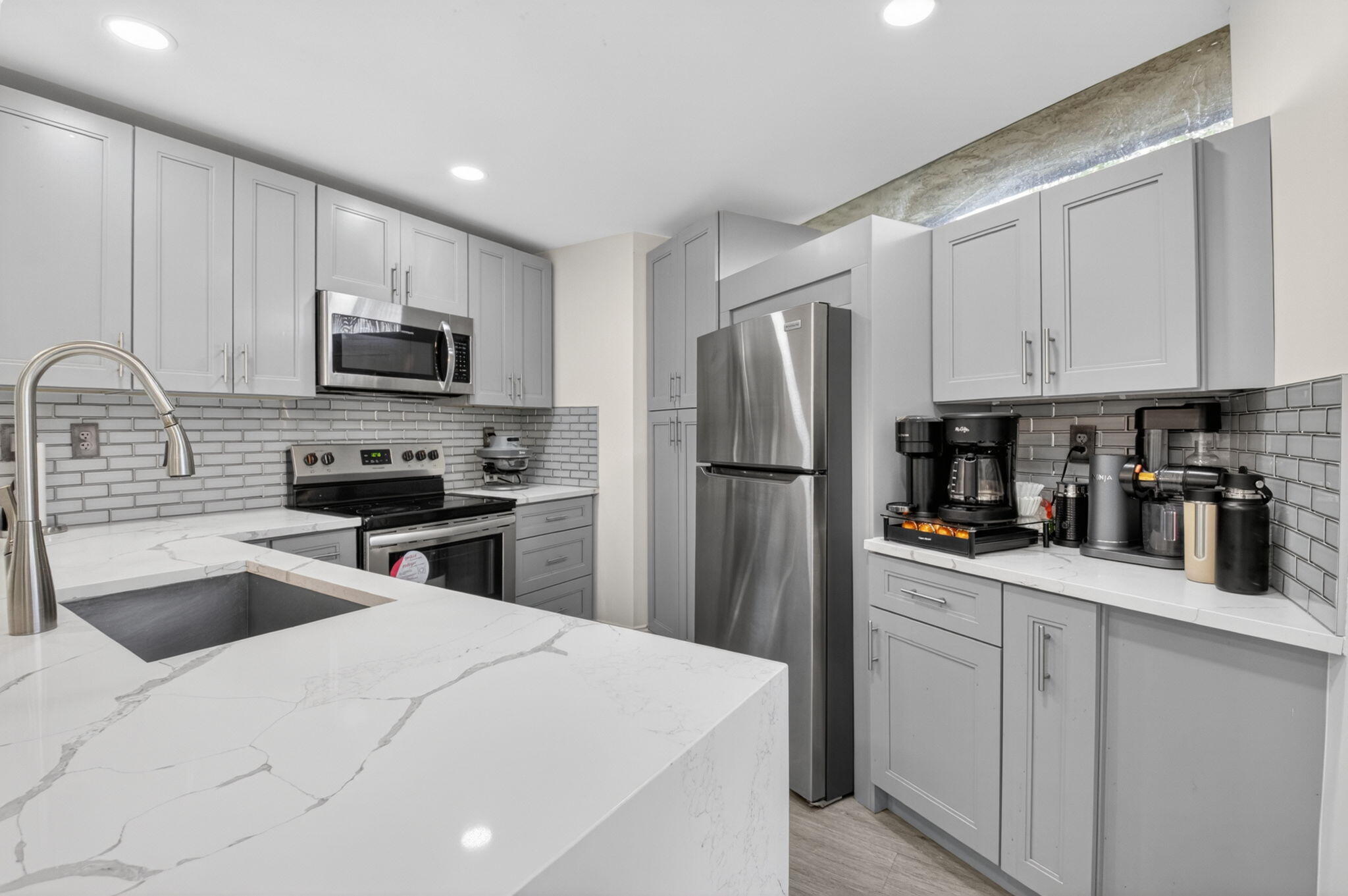 8385 Trent Court D Property Photo 12