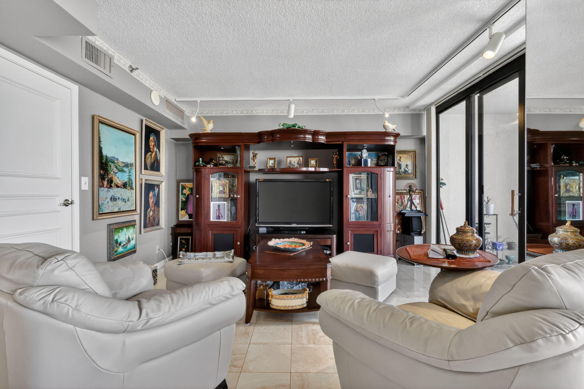 1900 Consulate Place 1705 Property Photo 10