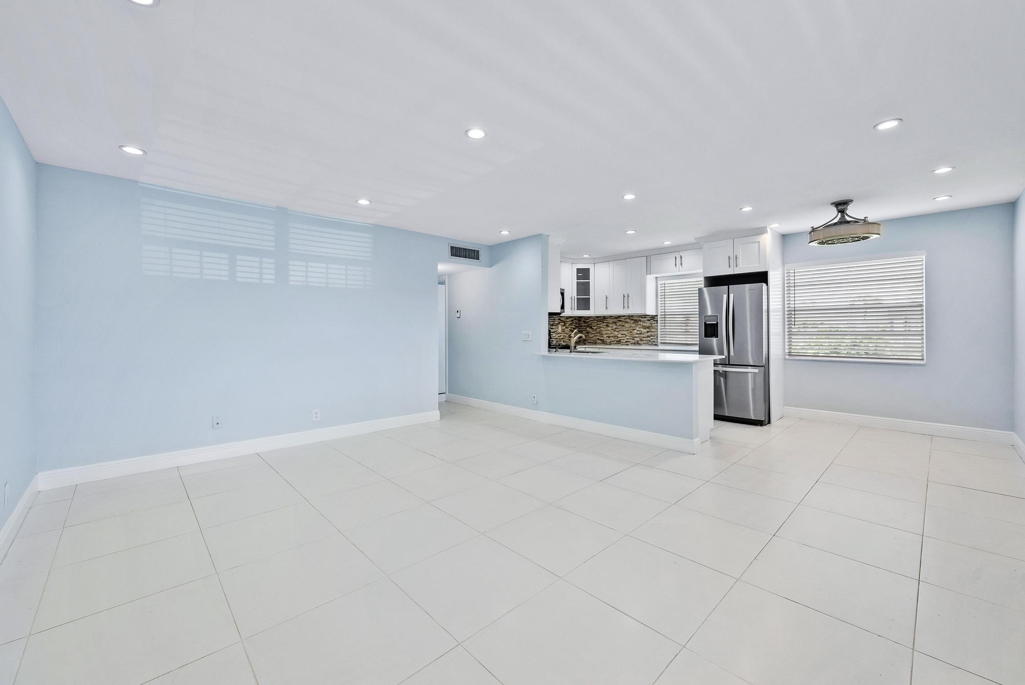 507 Capri K Property Photo 7