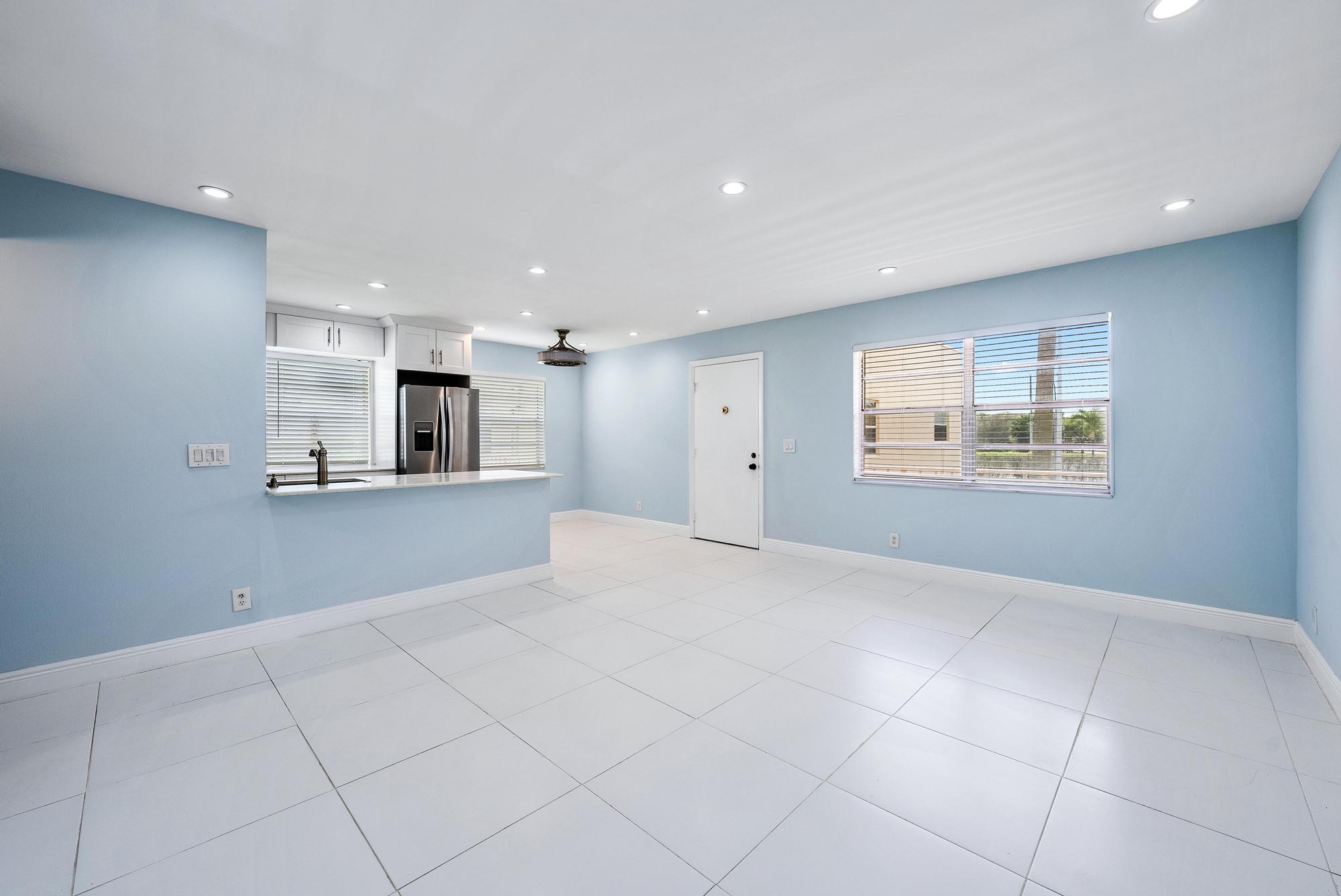 507 Capri K Property Photo 8