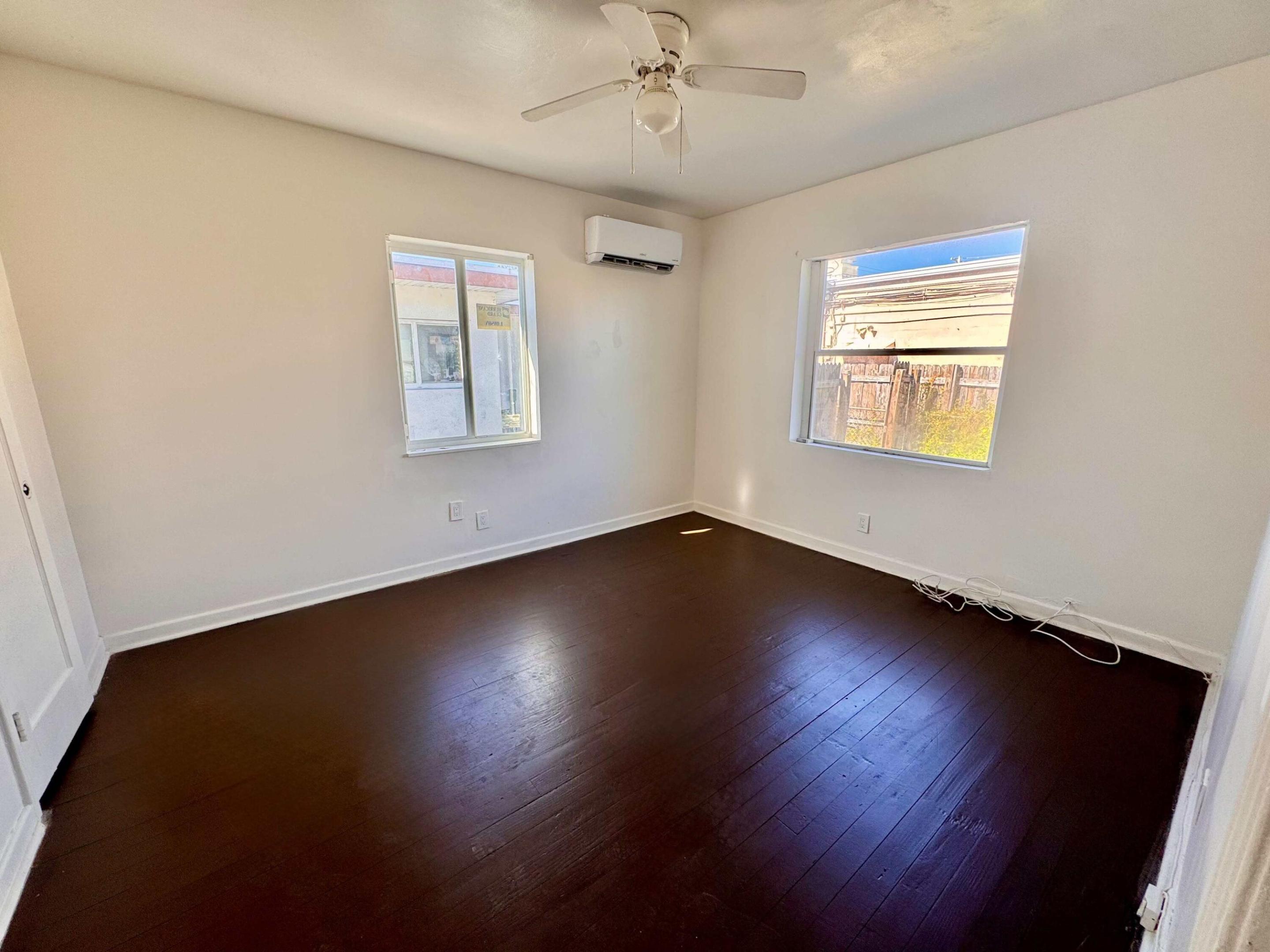2515 Avenue E Property Photo 6