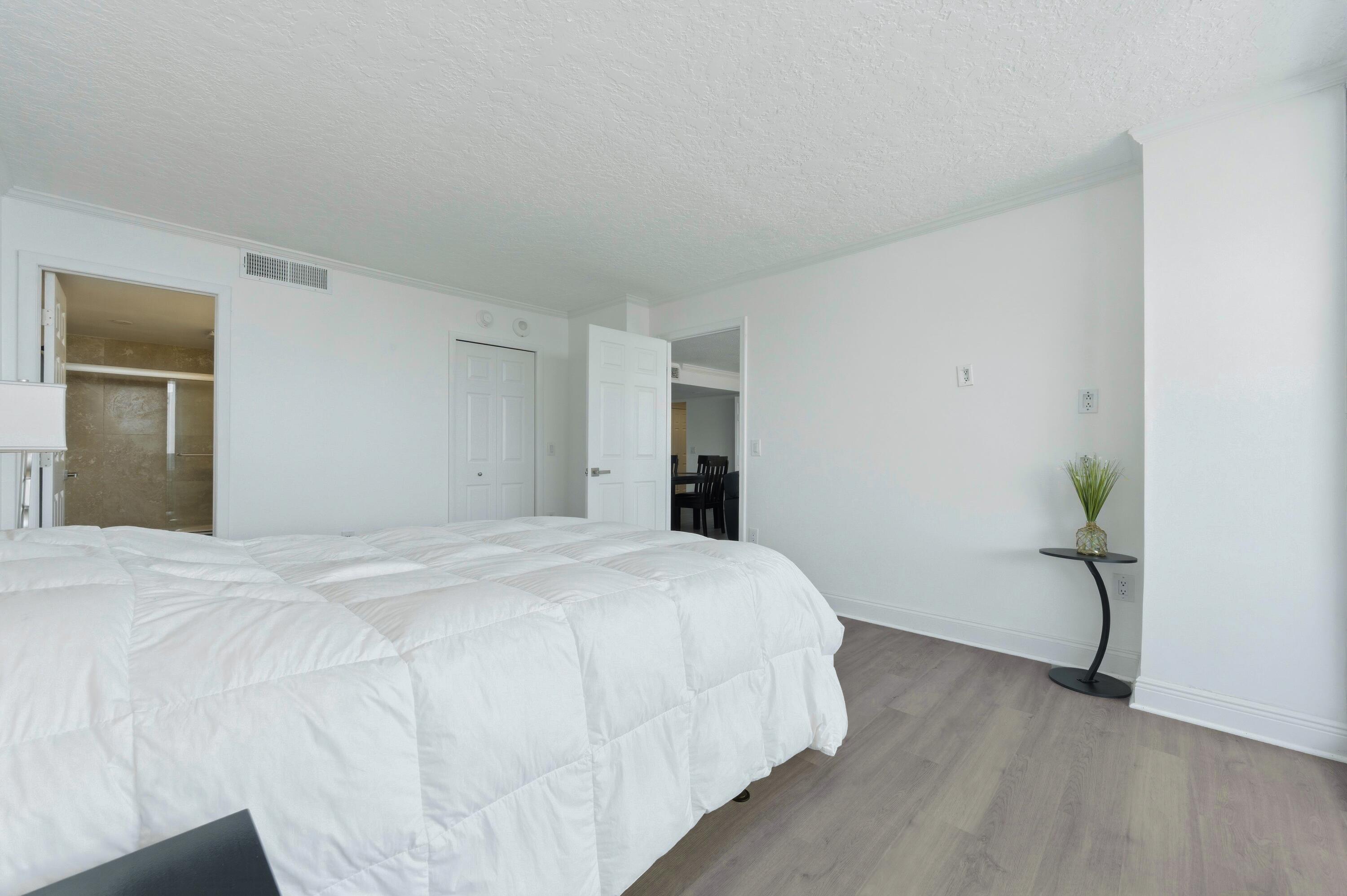5600 N Flagler Drive 1605 Property Photo 9