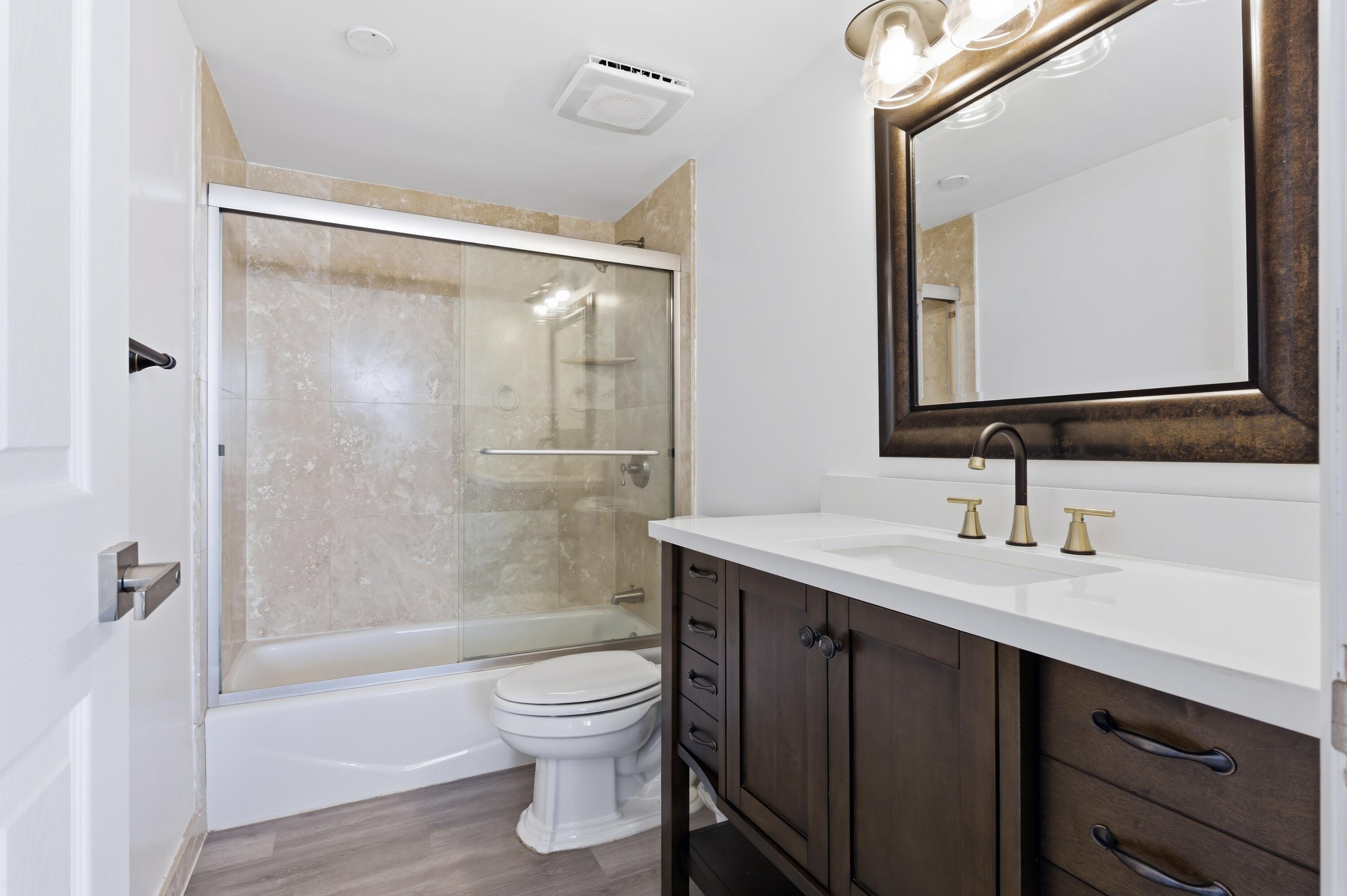 5600 N Flagler Drive 1605 Property Photo 11