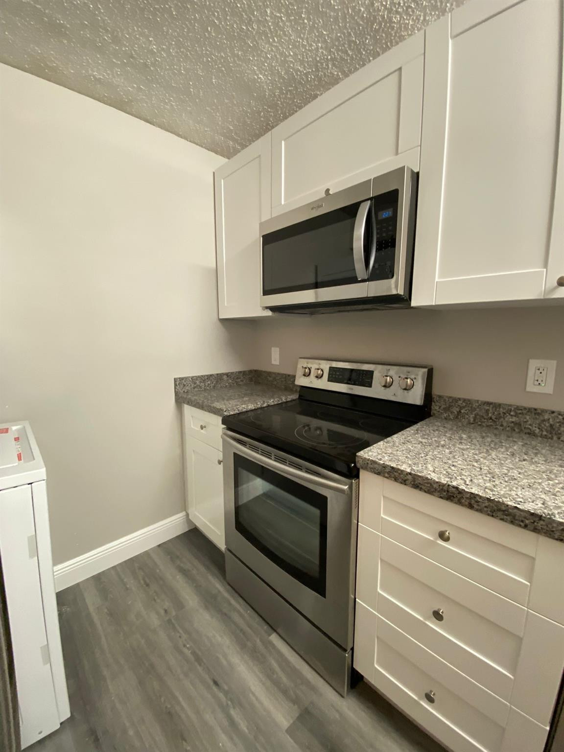 3552 N University Drive Property Photo 6