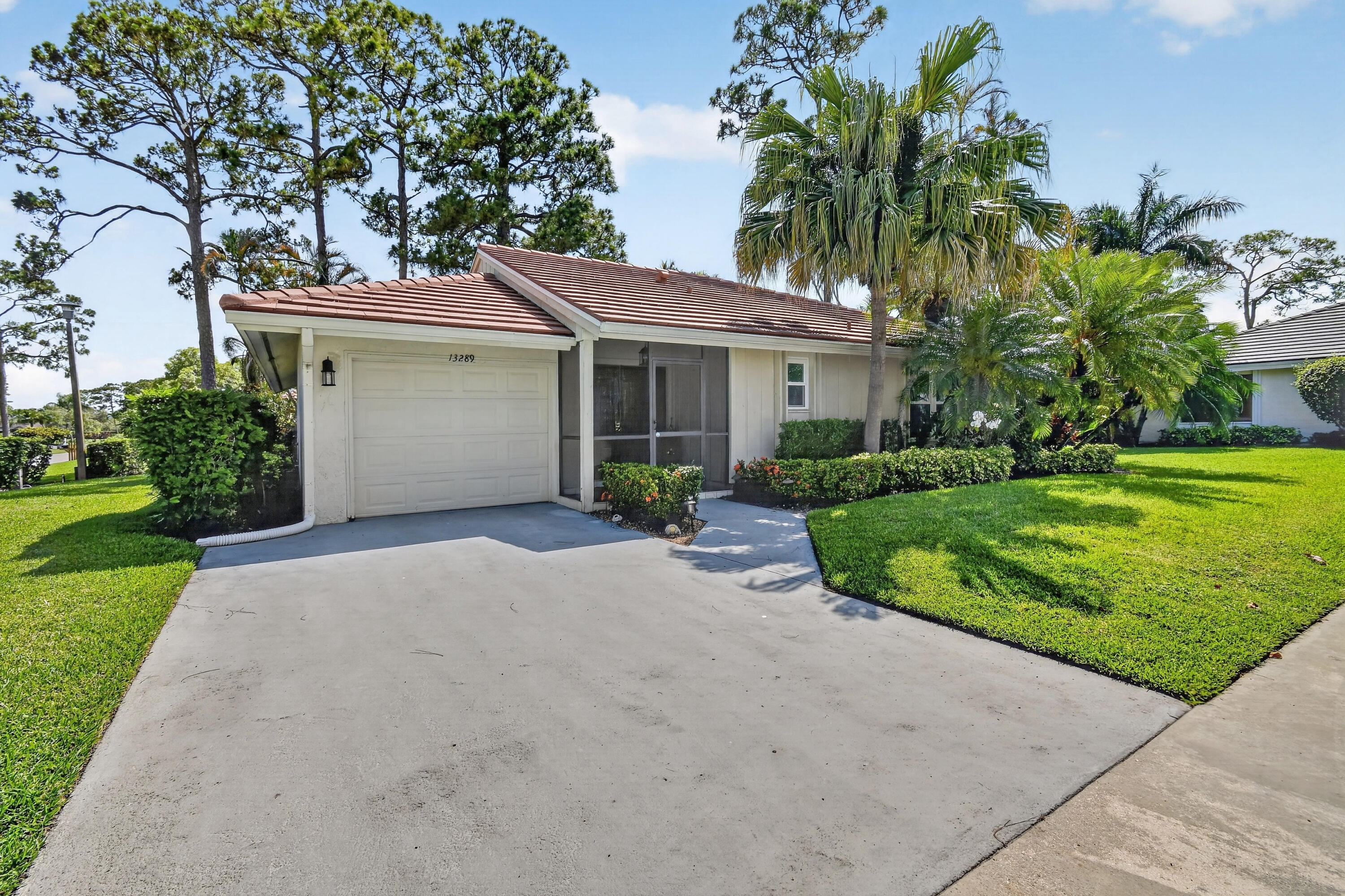 13289 Touchstone Place Property Photo 6
