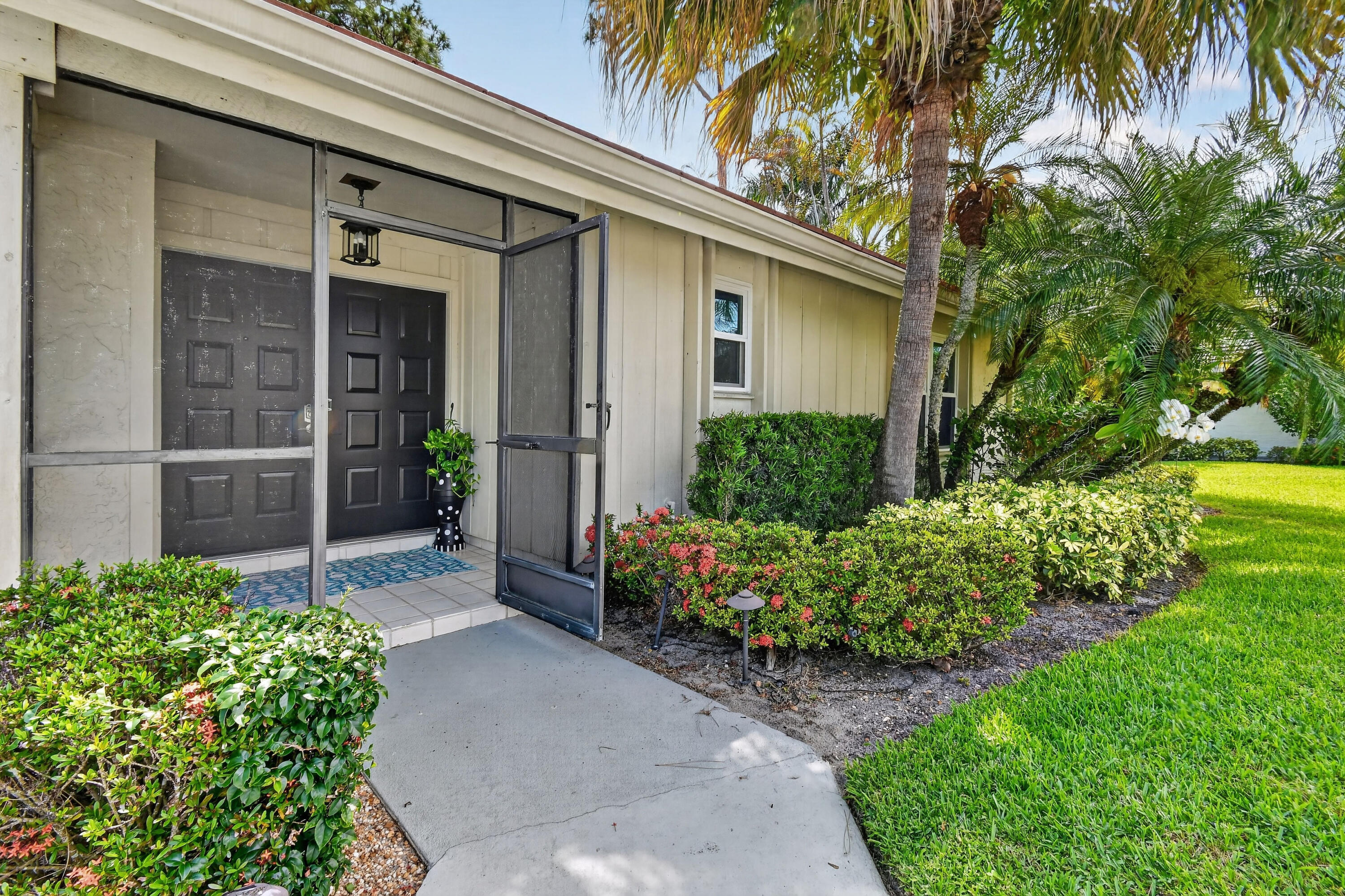 13289 Touchstone Place Property Photo 7