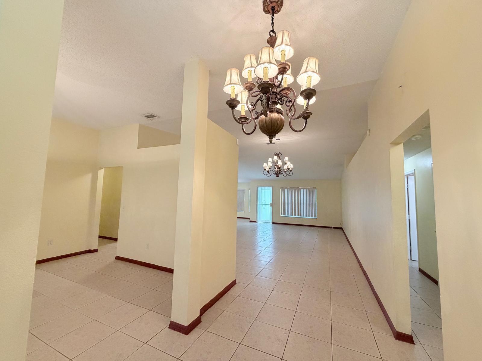 1613 Sw Whipple Avenue Property Photo 4