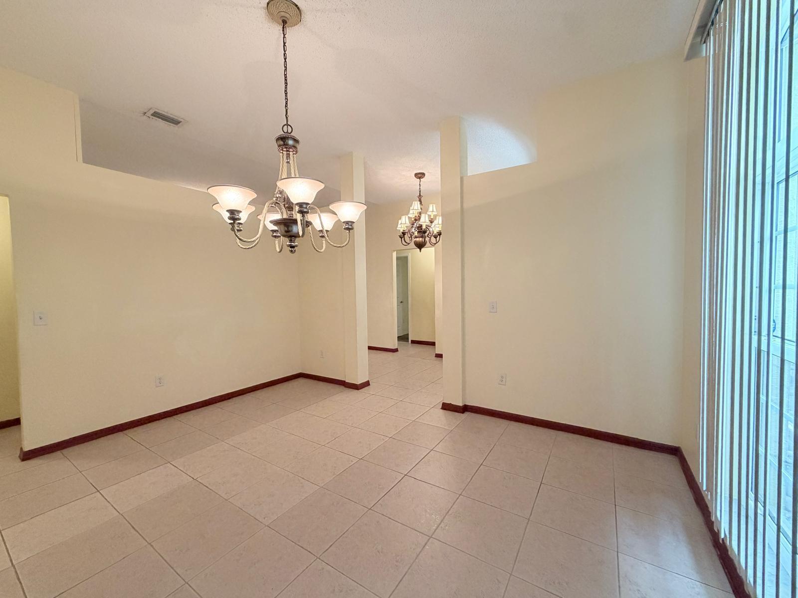 1613 Sw Whipple Avenue Property Photo 7