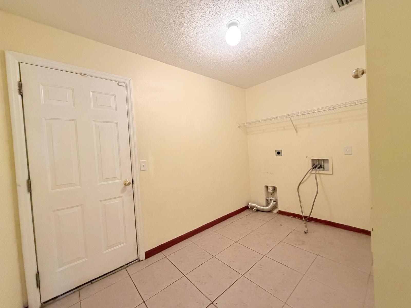 1613 Sw Whipple Avenue Property Photo 16
