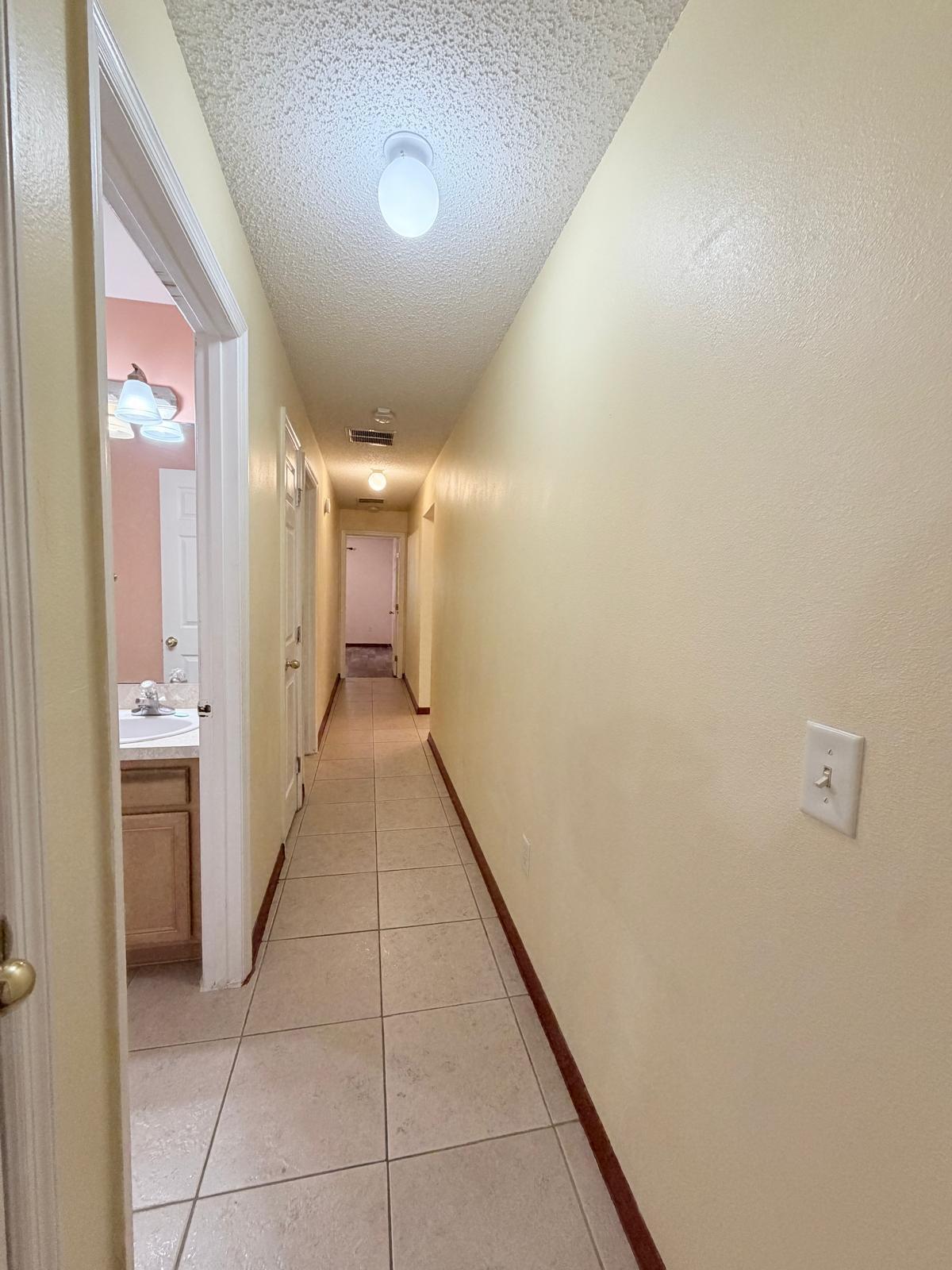 1613 Sw Whipple Avenue Property Photo 22