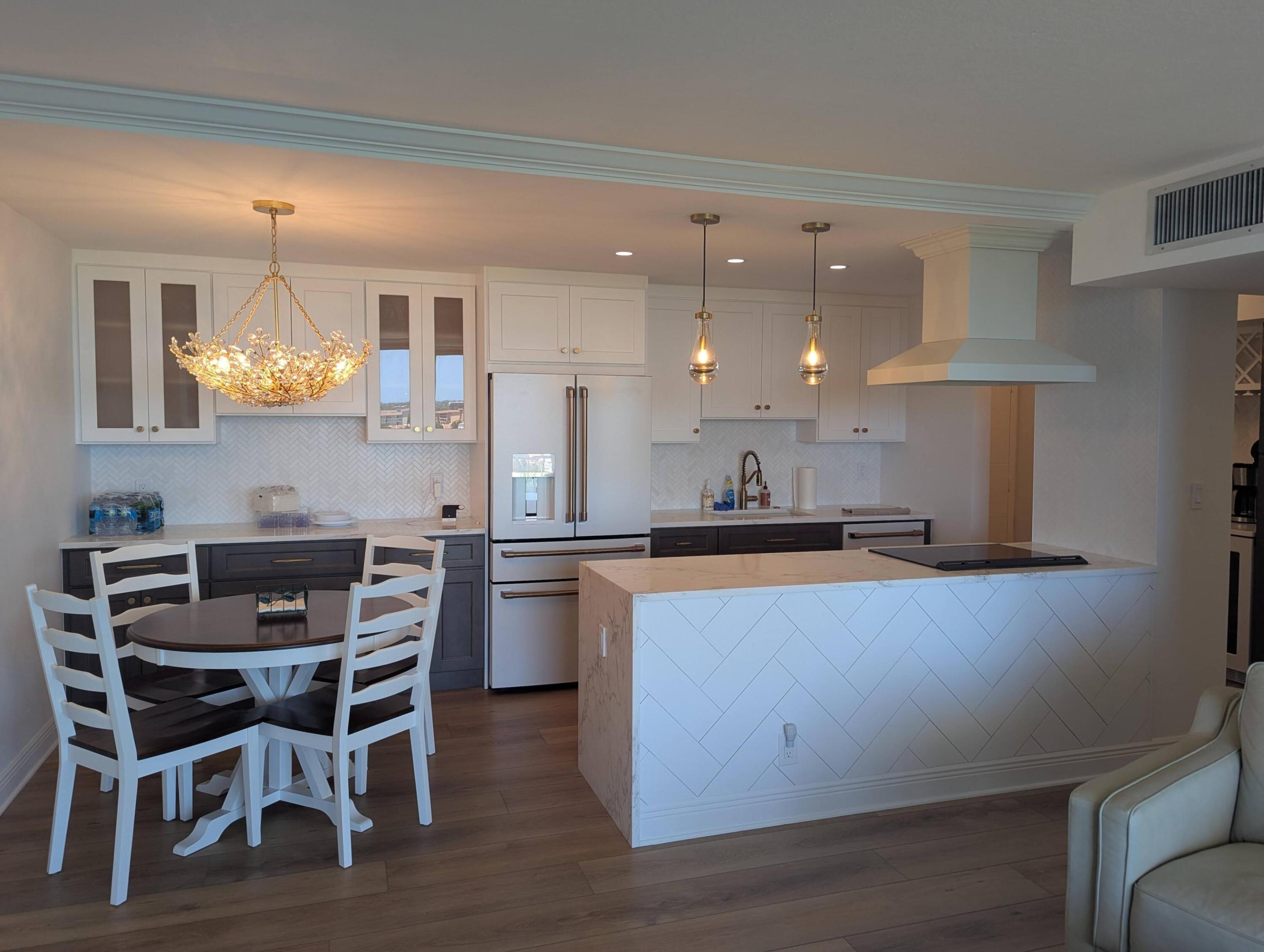2121 N Ocean Boulevard 1006e Property Photo 10