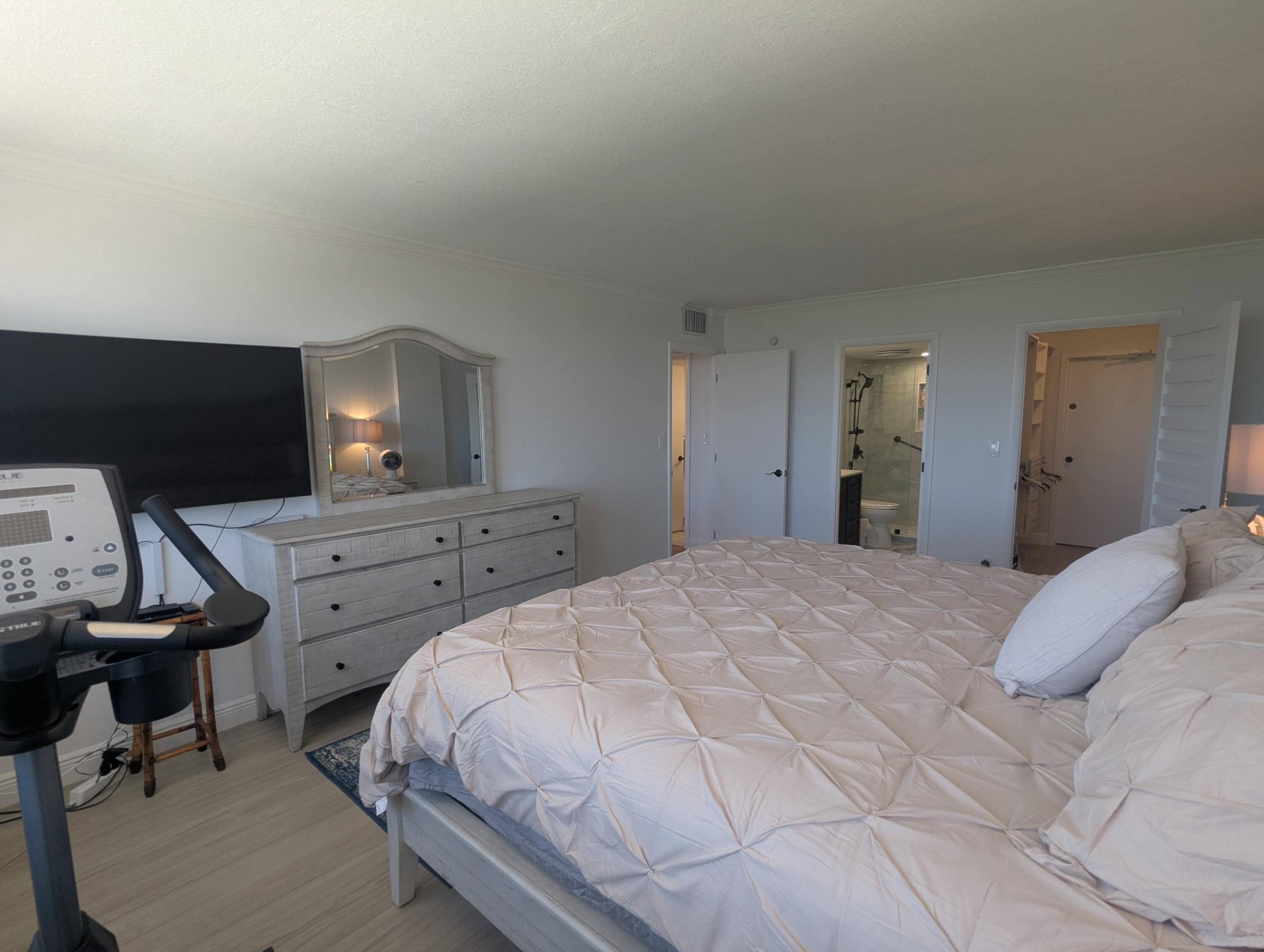 2121 N Ocean Boulevard 1006e Property Photo 45