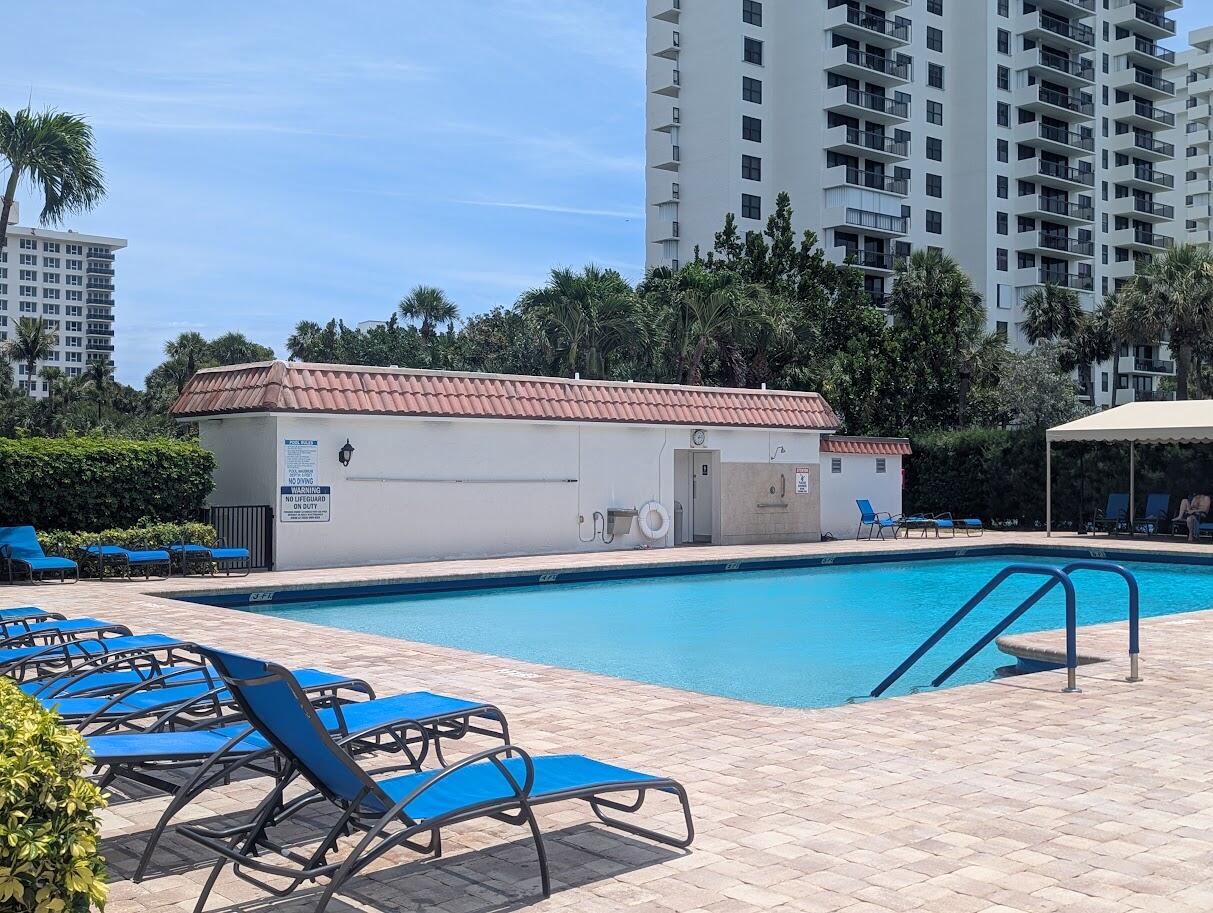 2121 N Ocean Boulevard 1006e Property Photo 53