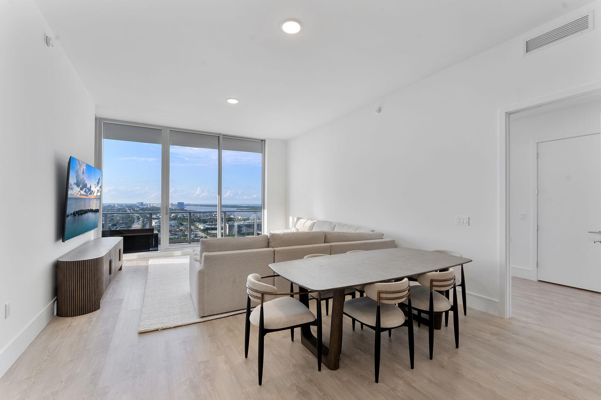 220 Lake Shore Drive Penthouse 2321 Property Photo 18