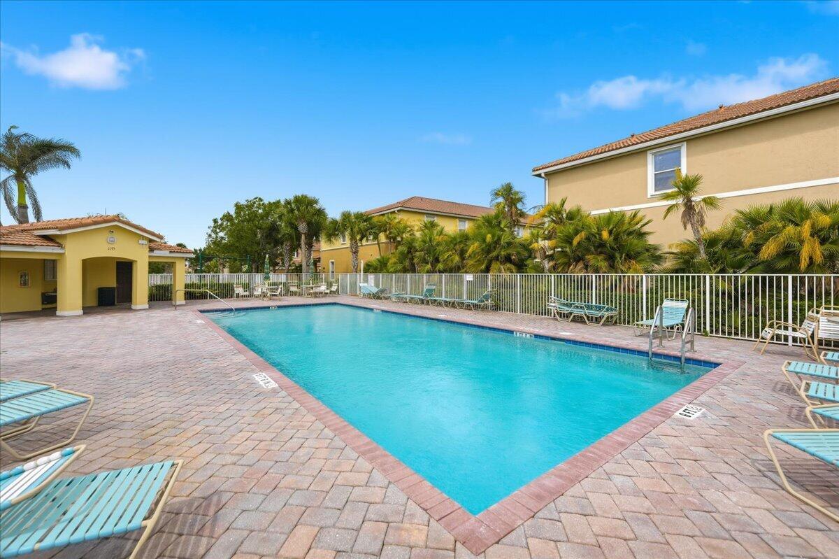 1069 Normandie Way Property Photo 27