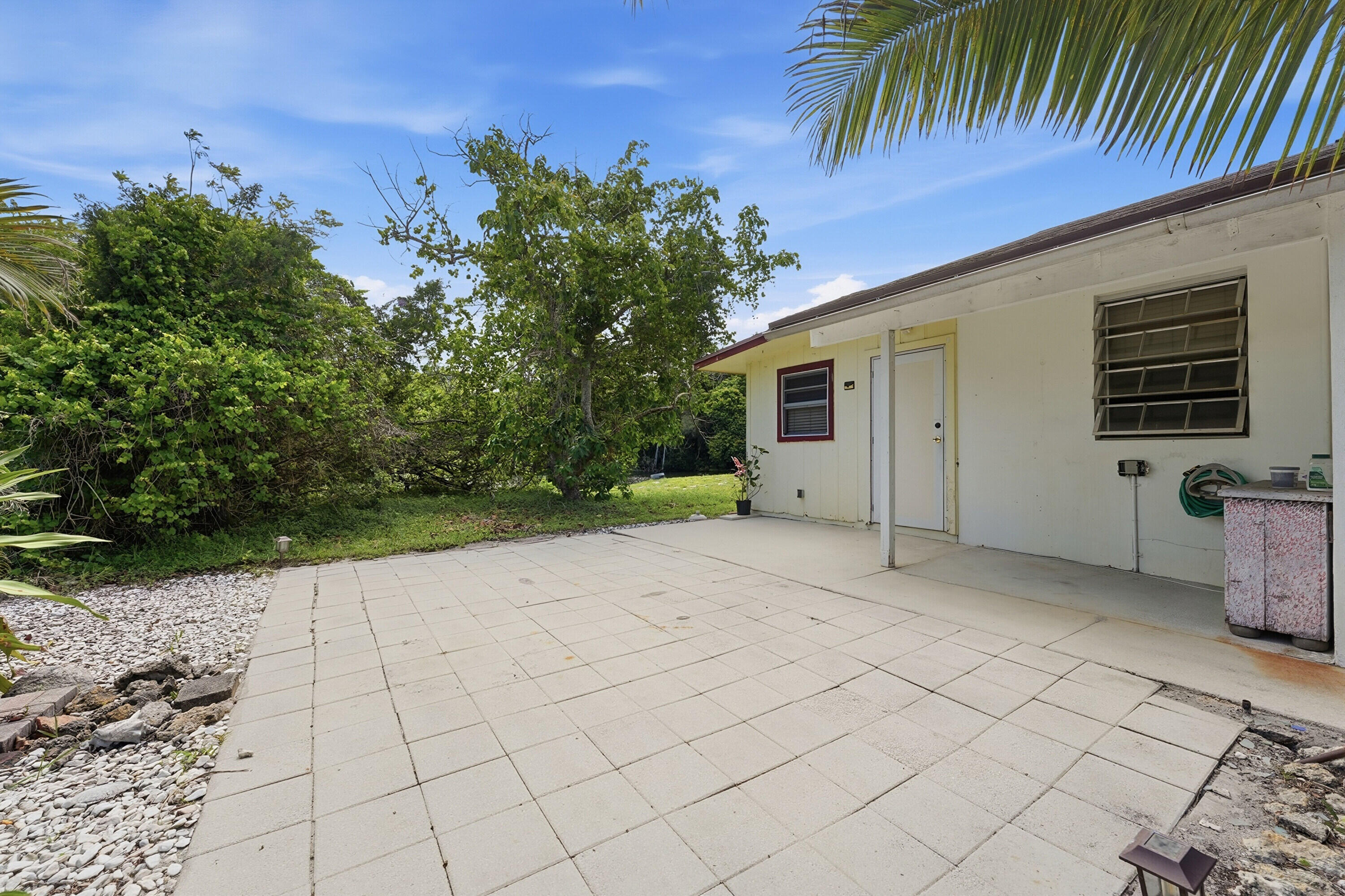 7689 Lawrence Road Property Photo 28