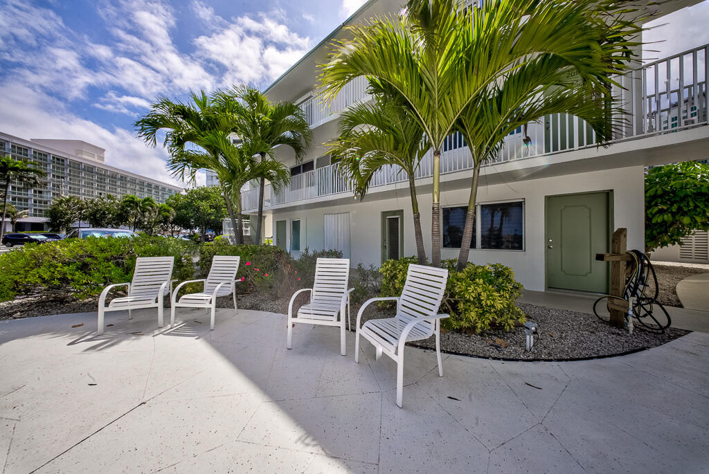3600 N Ocean Drive 109 Property Photo 15