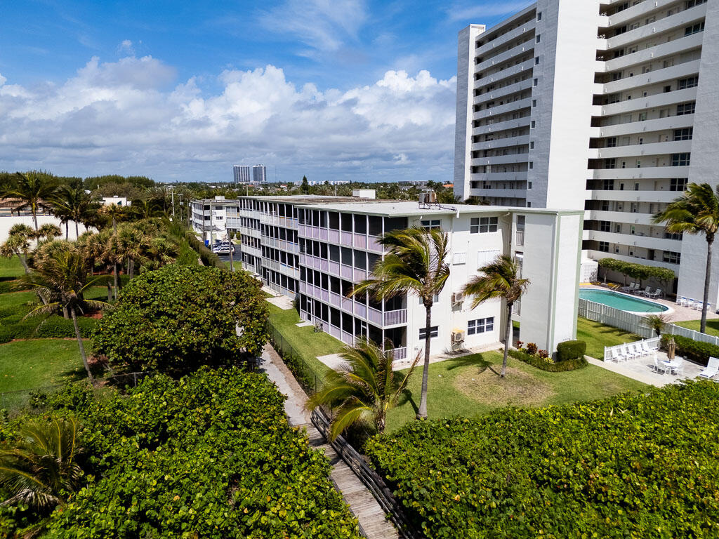 3600 N Ocean Drive 109 Property Photo 20