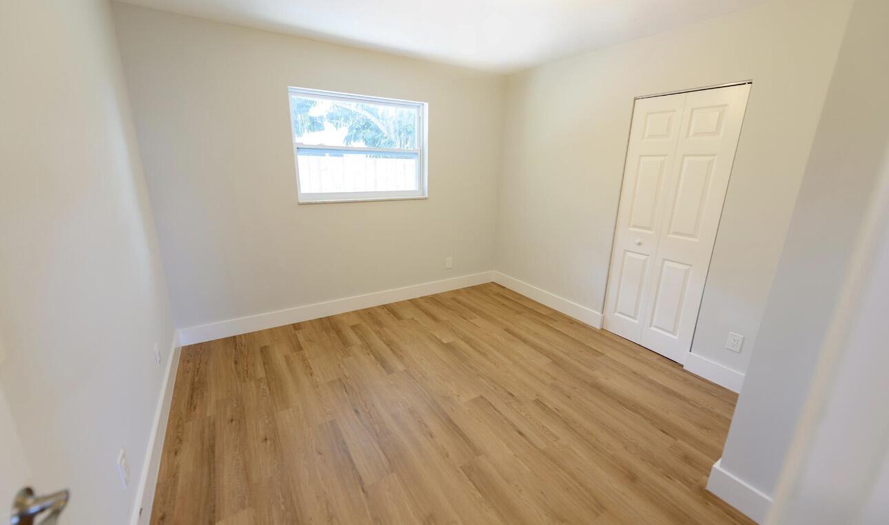 1867 Windsor Drive Property Photo 17