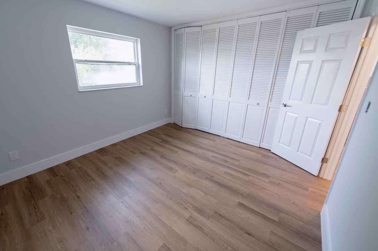 1867 Windsor Drive Property Photo 18