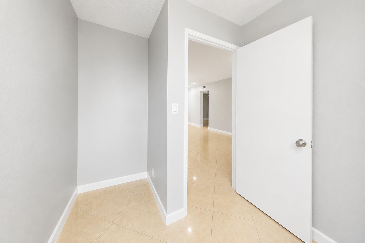 503 Gardens Drive 202 Property Photo 21