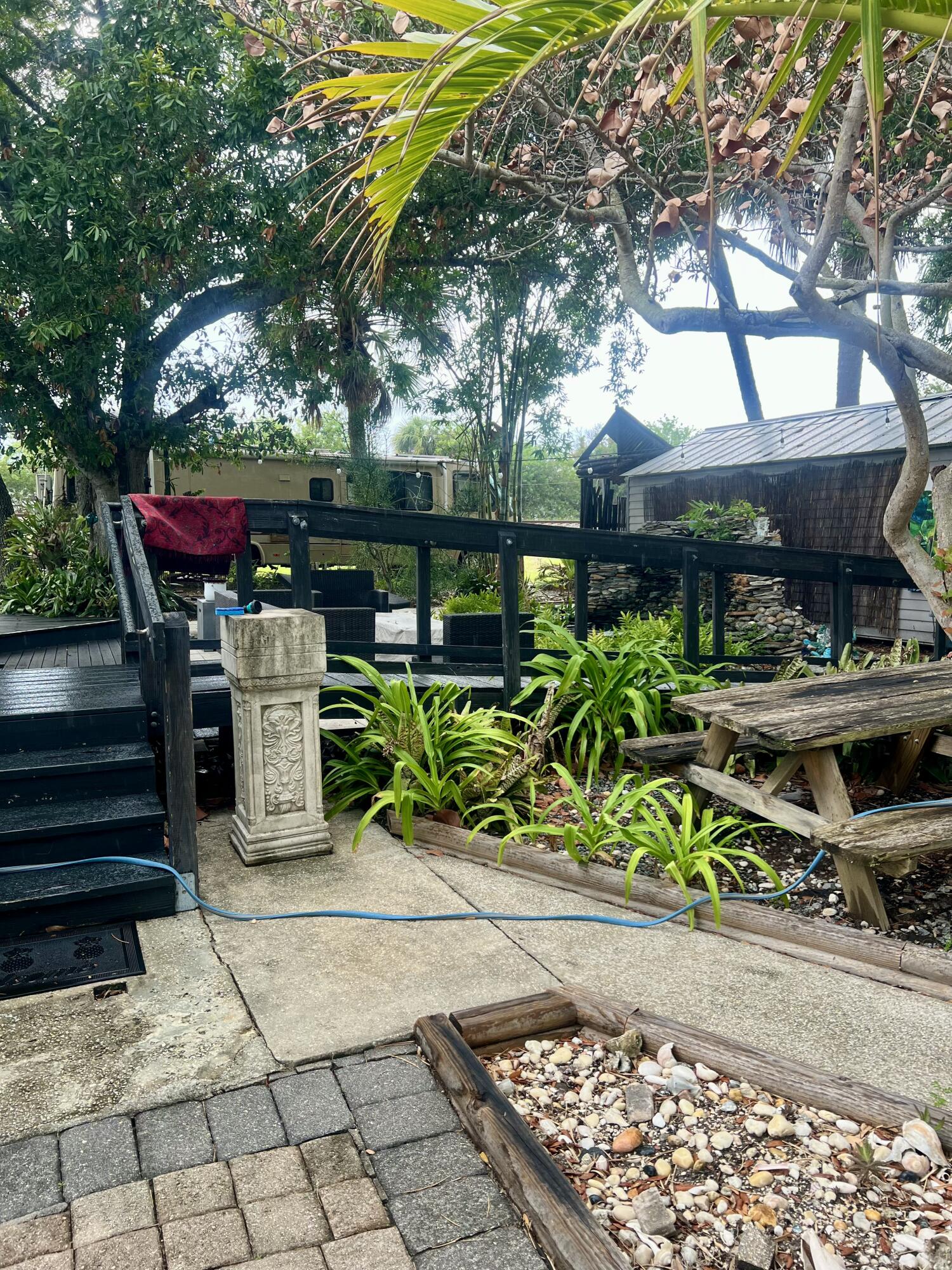 208 Avenue E Property Photo 60