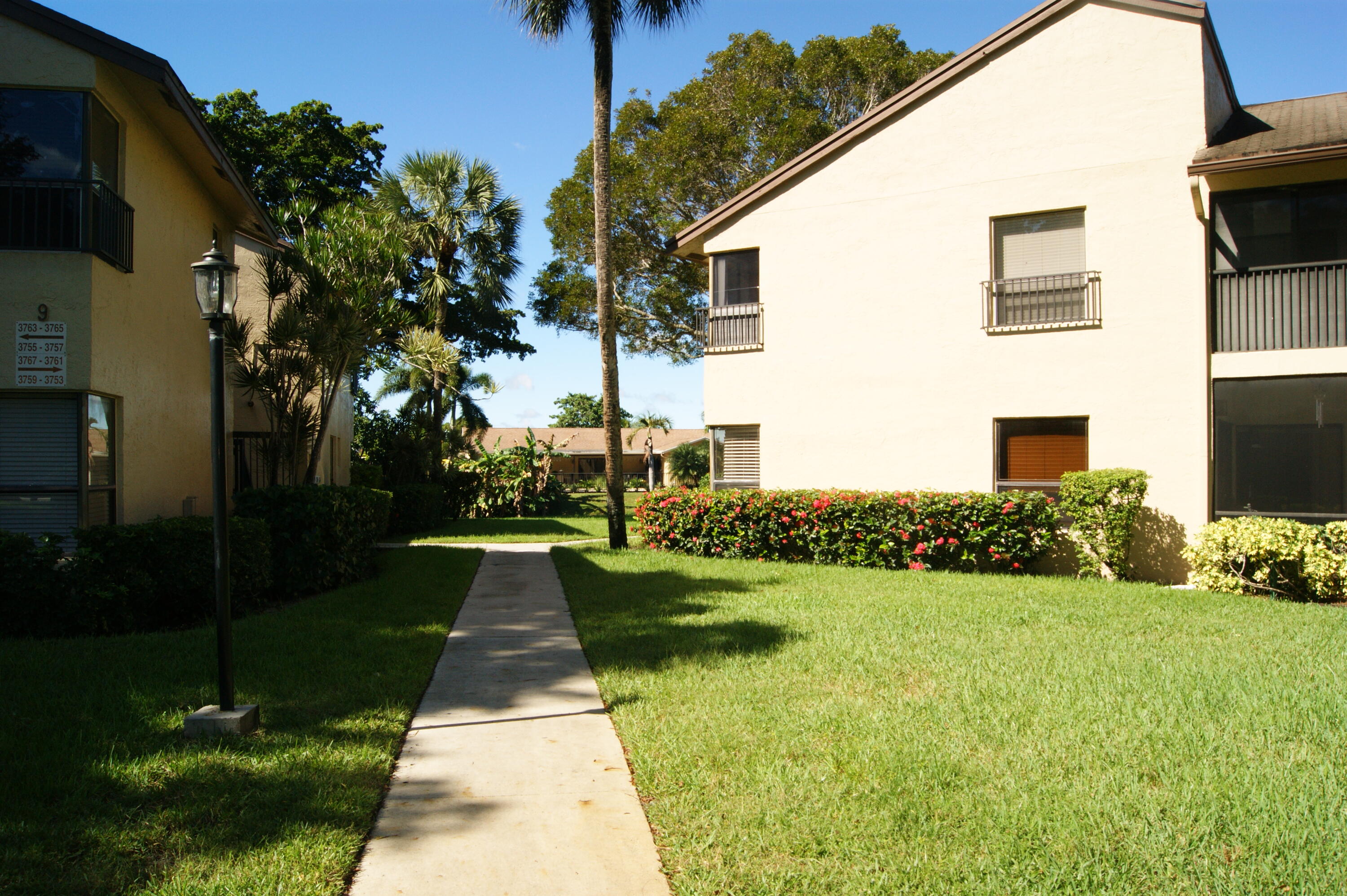 3781 Cocoplum Circle 3579 Property Photo 11