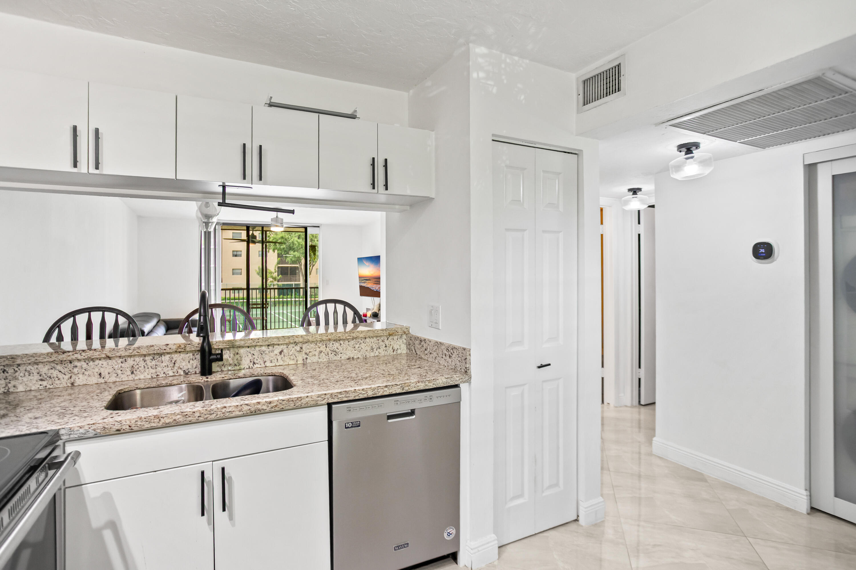 10401 W Broward Boulevard 209 Property Photo 9