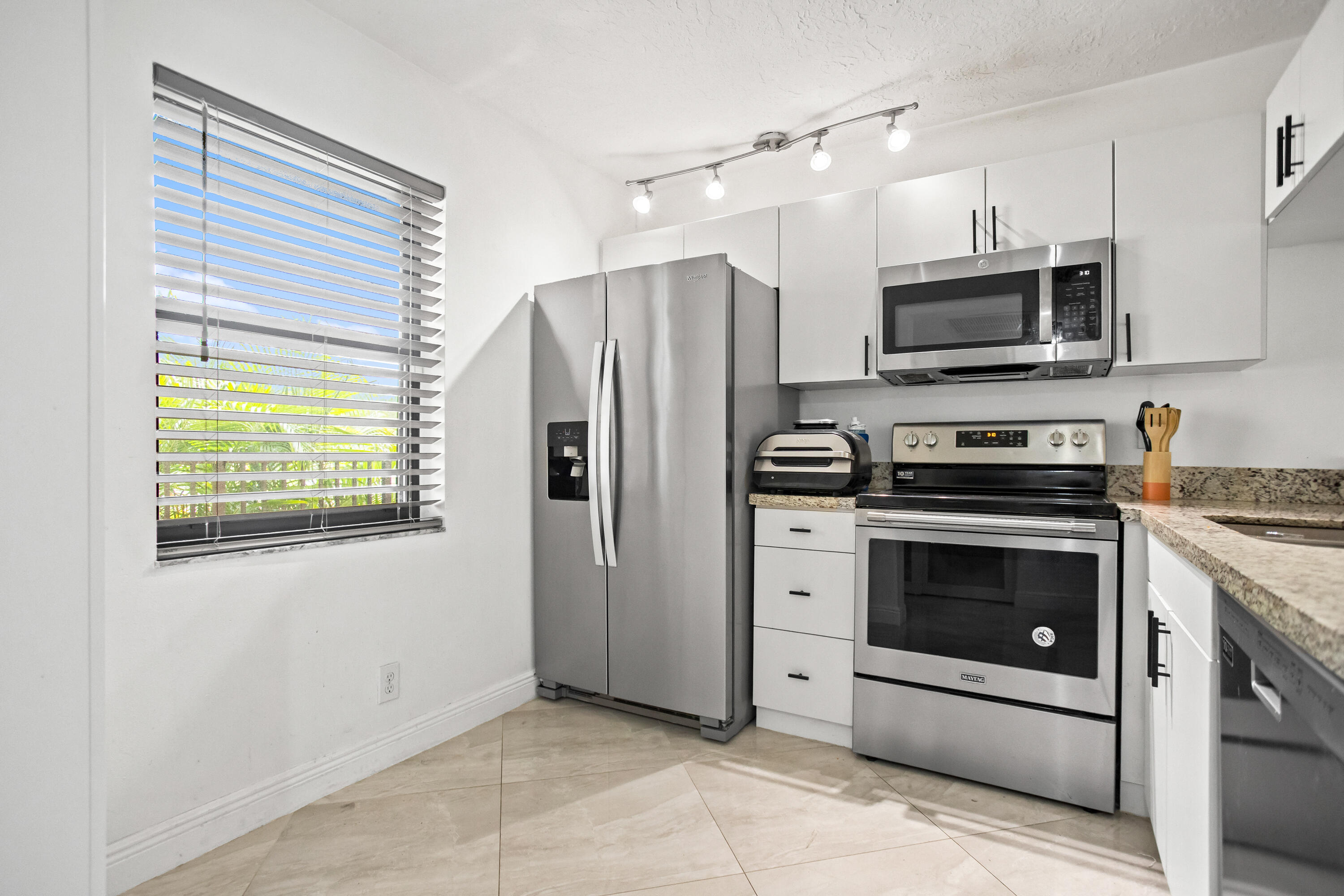 10401 W Broward Boulevard 209 Property Photo 10