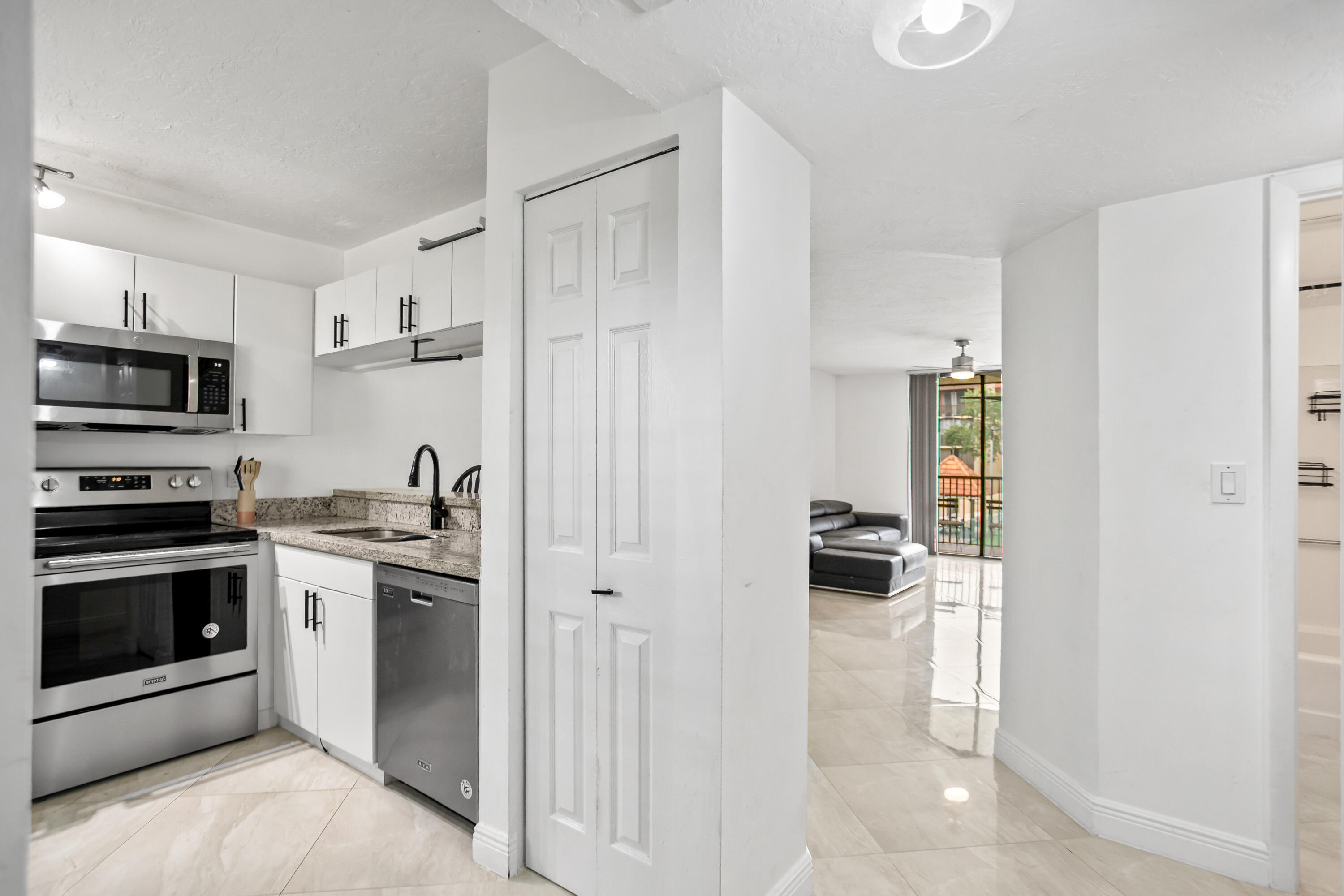 10401 W Broward Boulevard 209 Property Photo 13