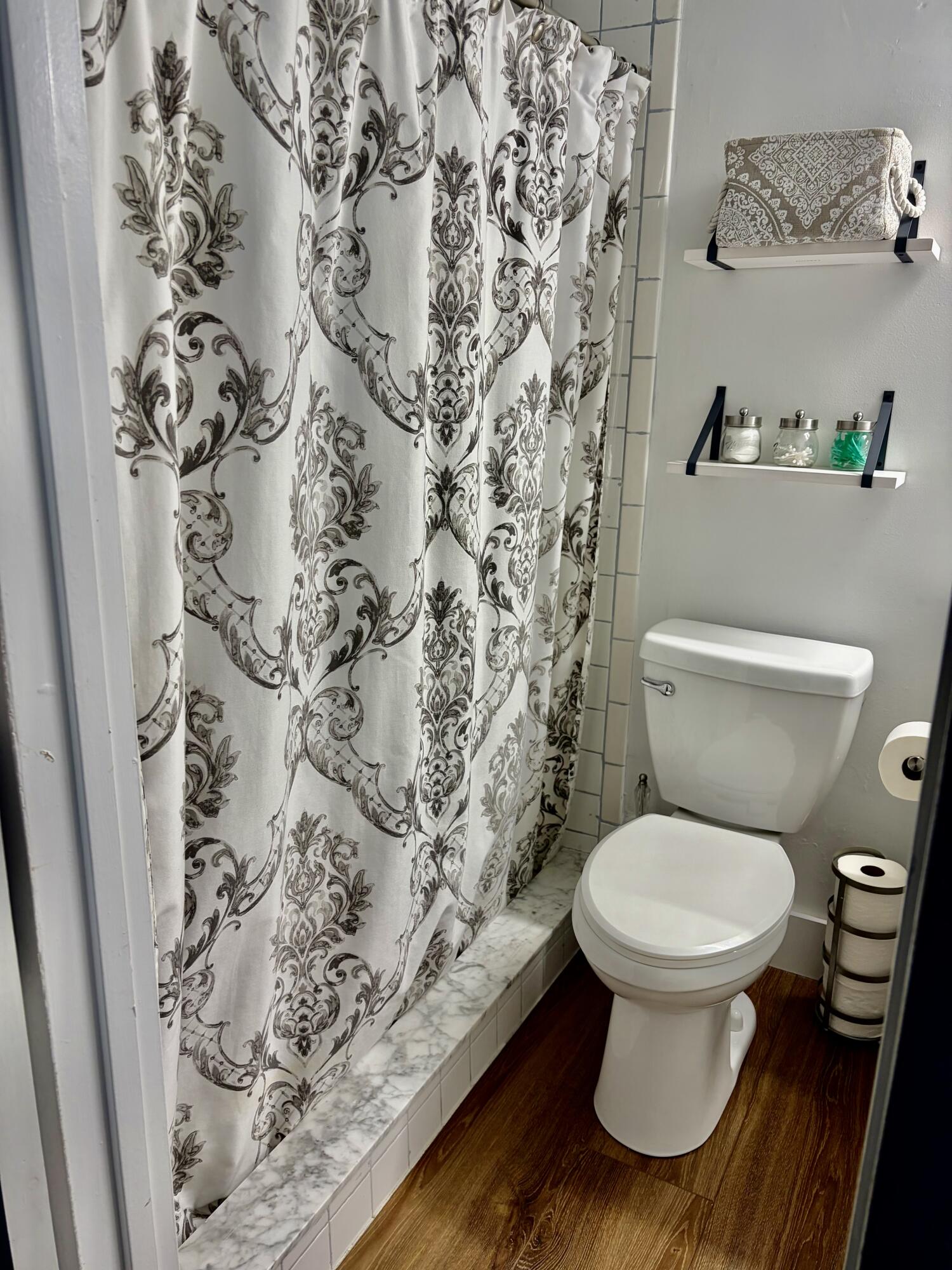 1044 Cambridge C Property Photo 16