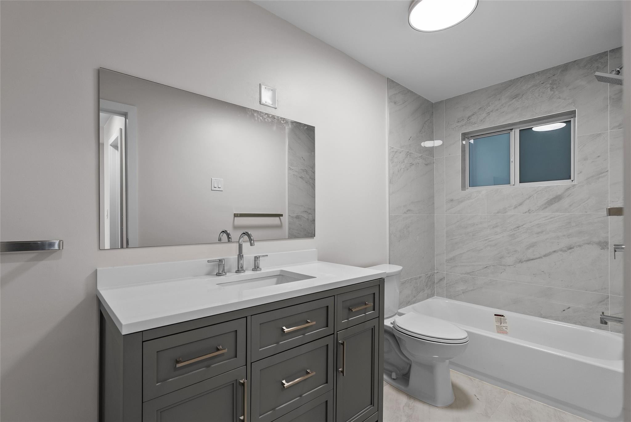 1150 E Sample Road 202 Property Photo 14