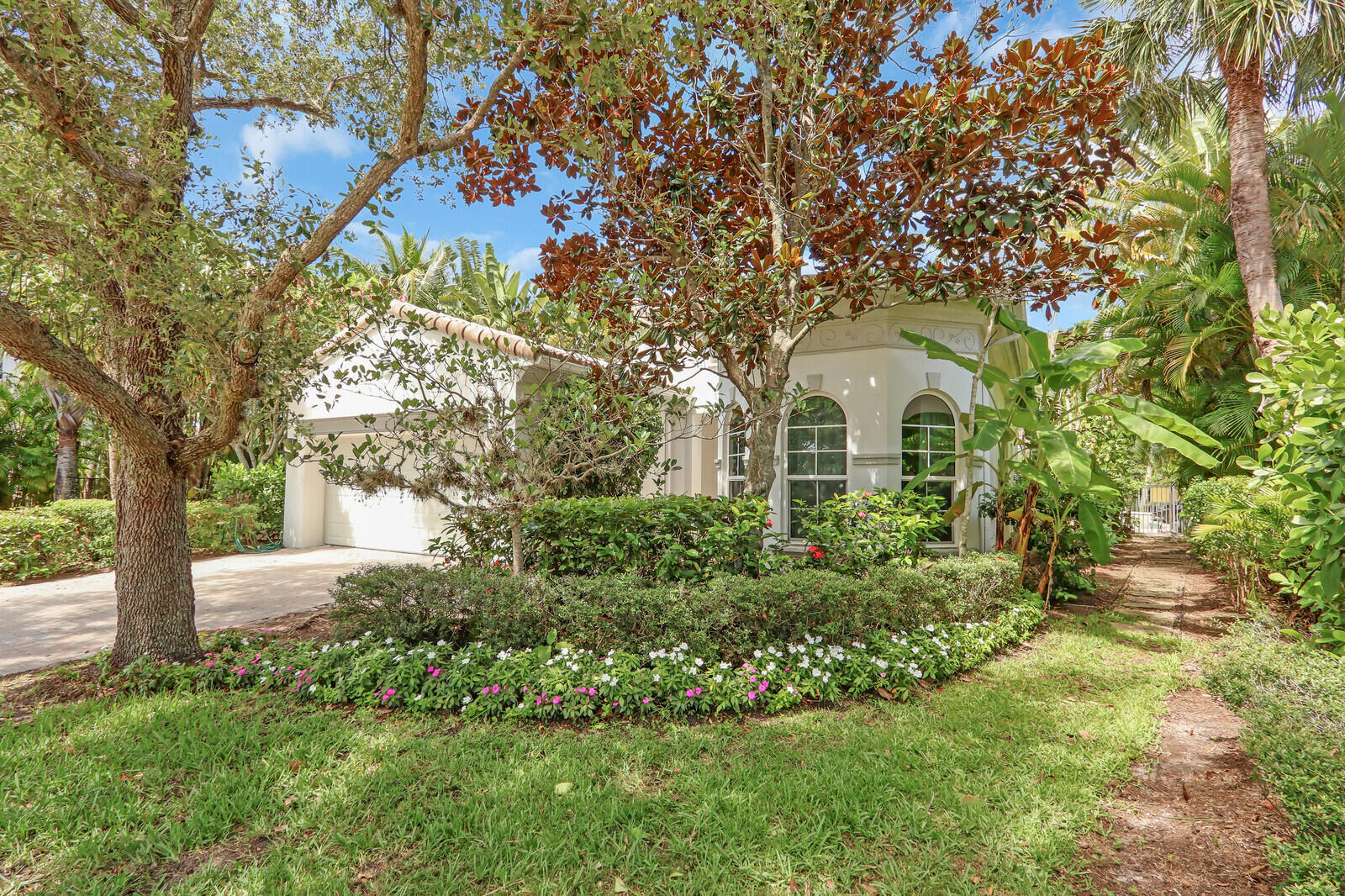 1726 Nature Court Property Photo 3