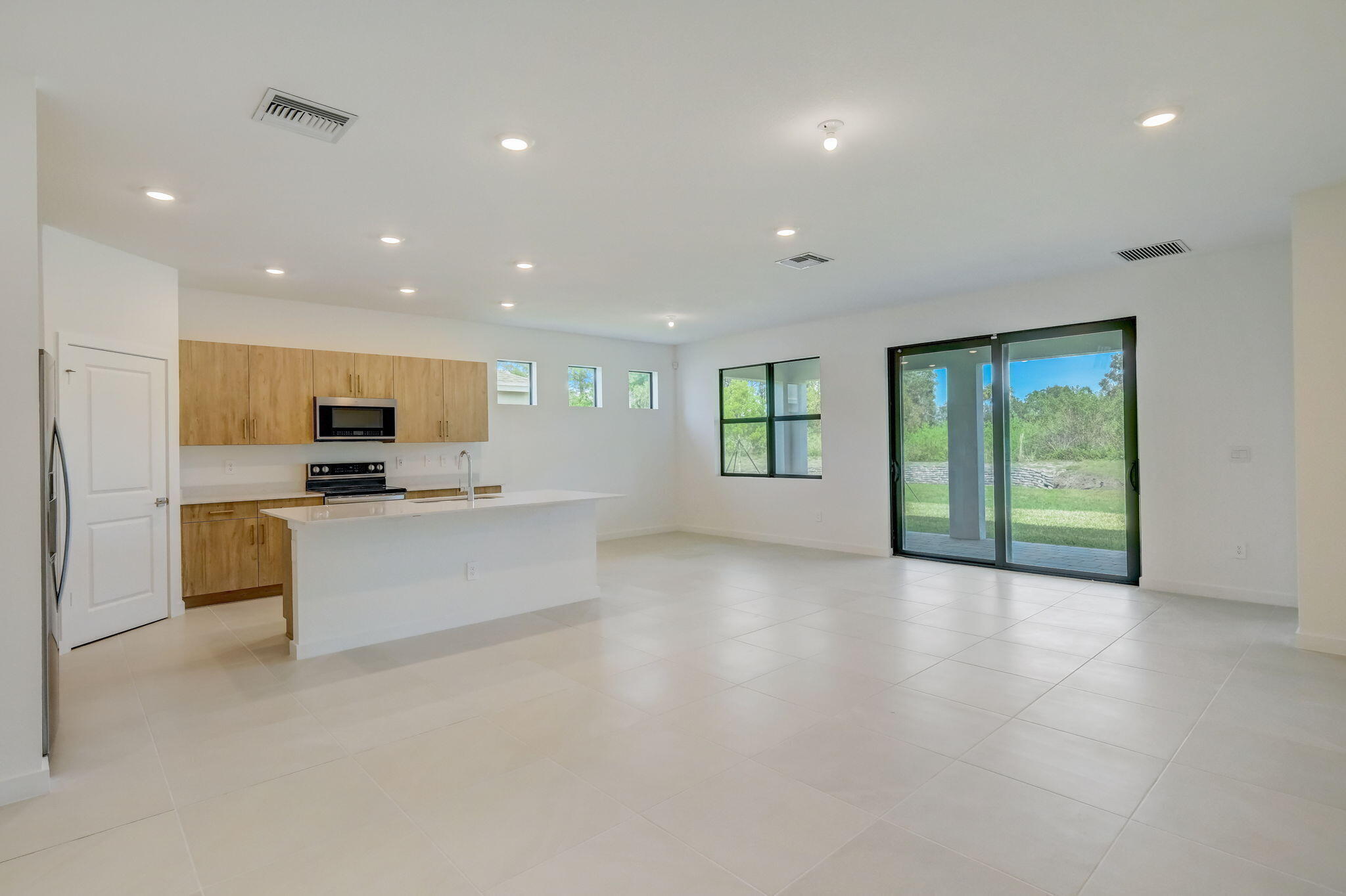 5946 Se Skyblue Circle Property Photo 6