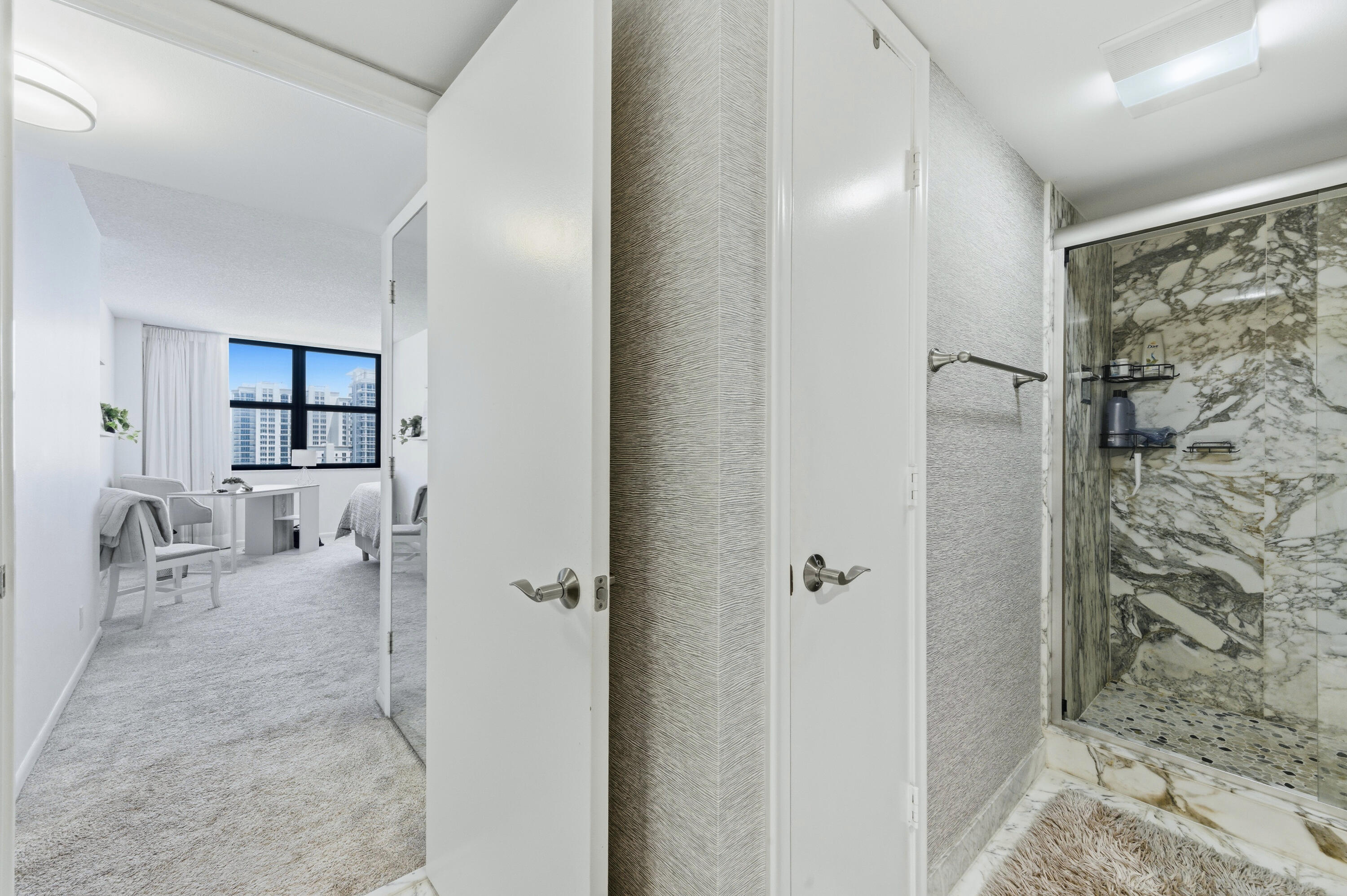 3400 N Ocean Drive 1207 Property Photo 14