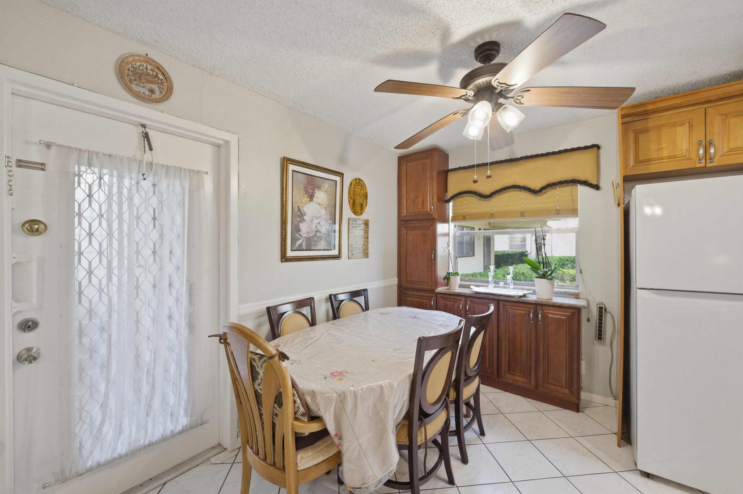 52 Saxony B Property Photo 9