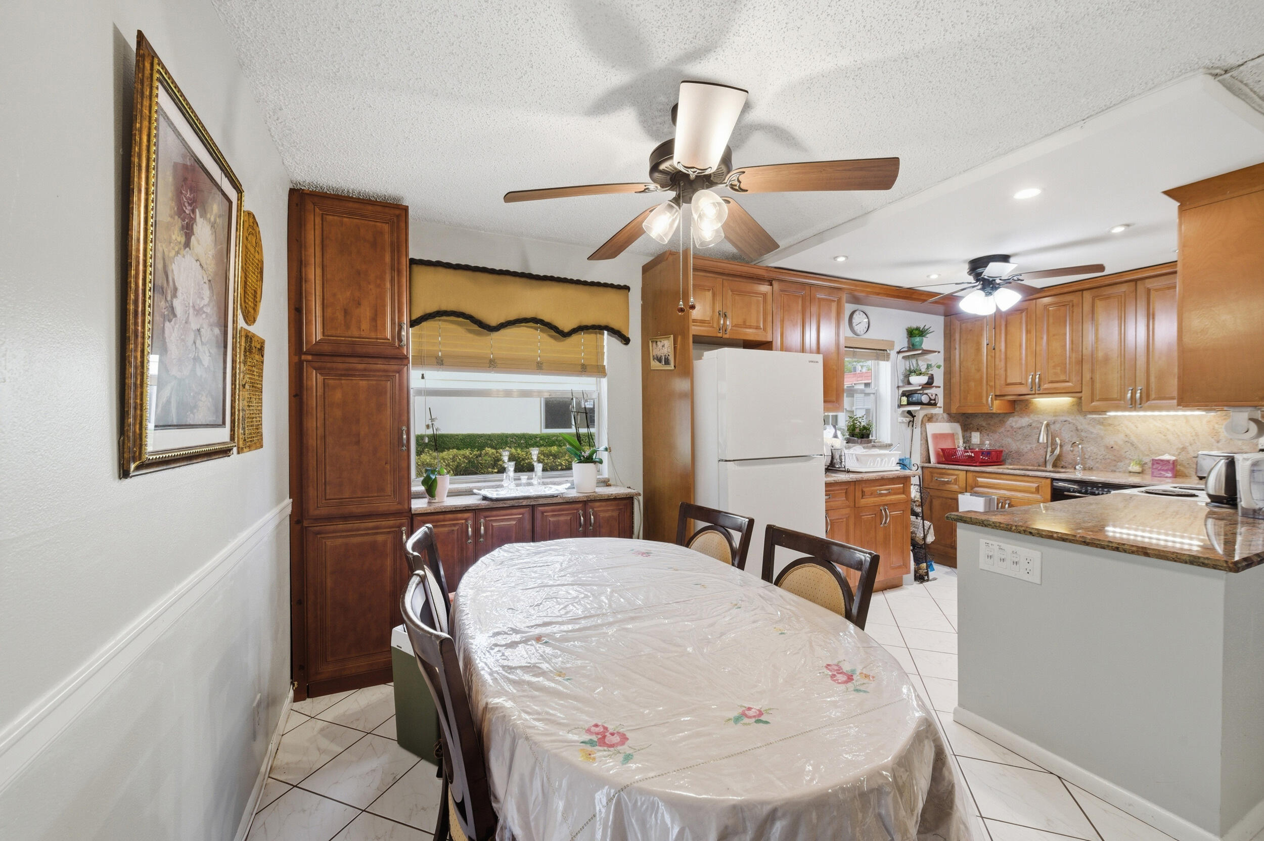 52 Saxony B Property Photo 11