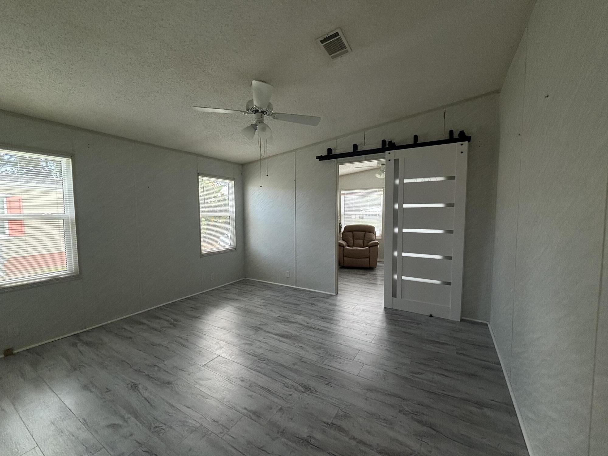 1586 Sw 35th Circle Property Photo 6