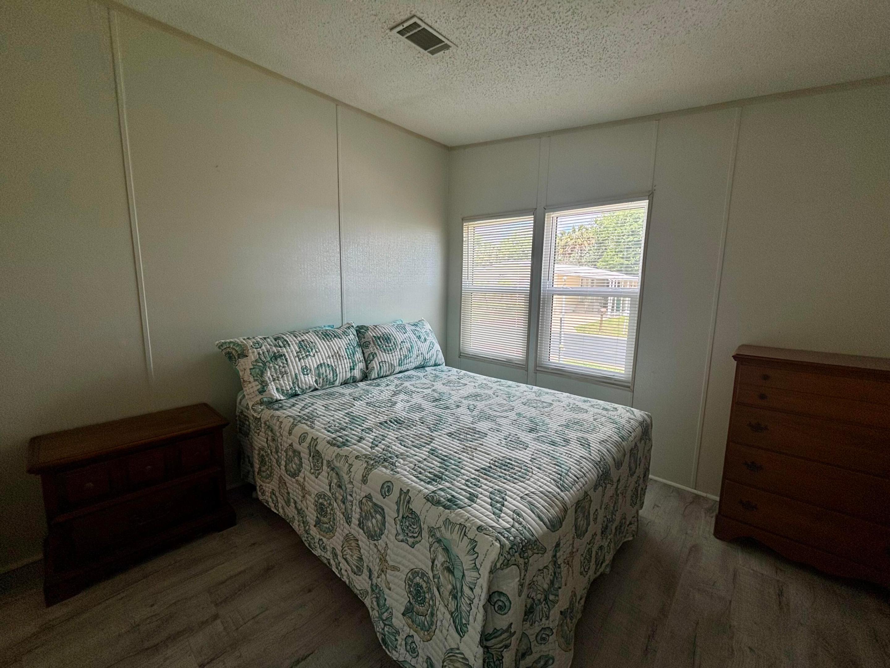 1586 Sw 35th Circle Property Photo 8
