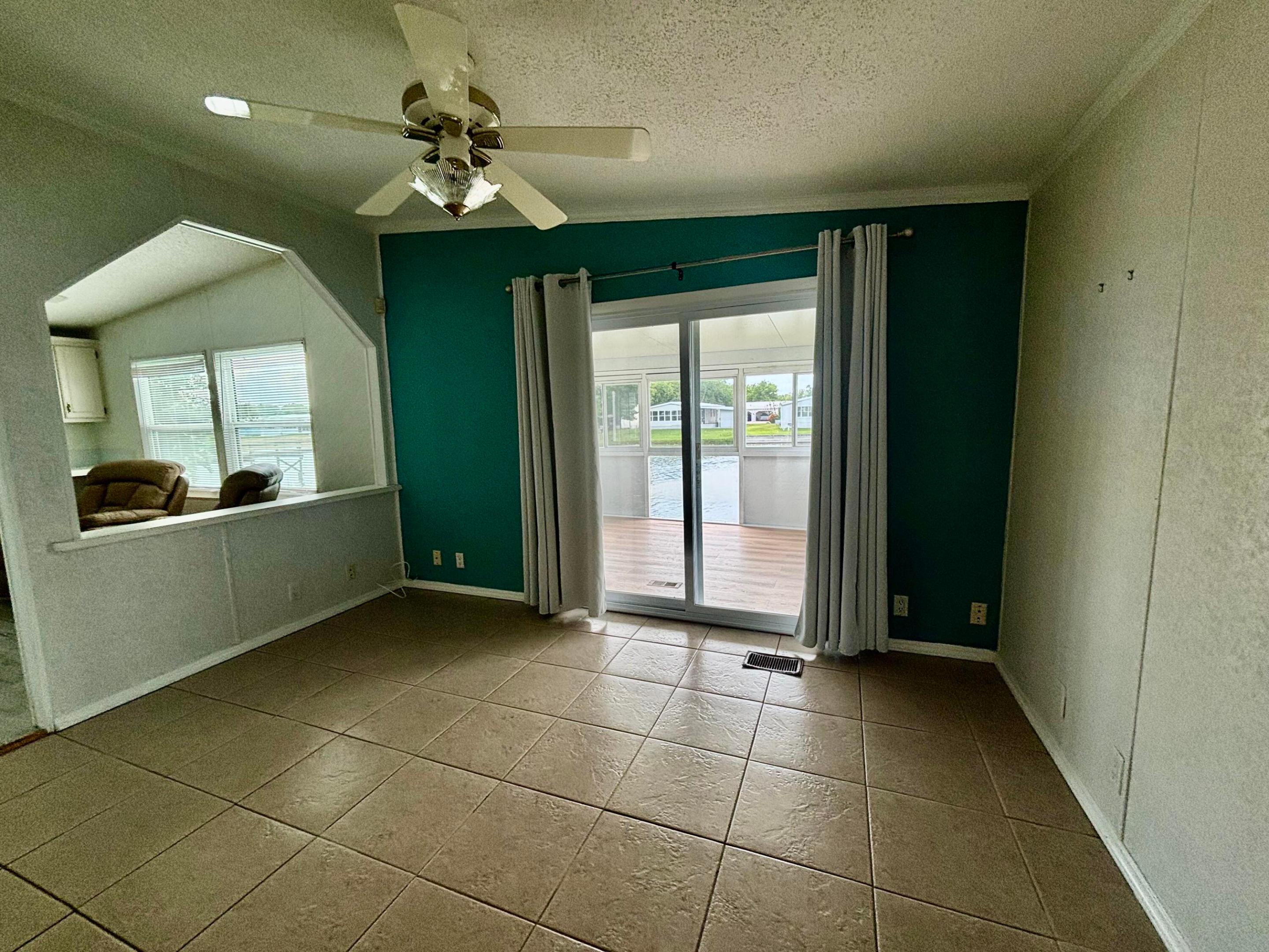 1586 Sw 35th Circle Property Photo 11