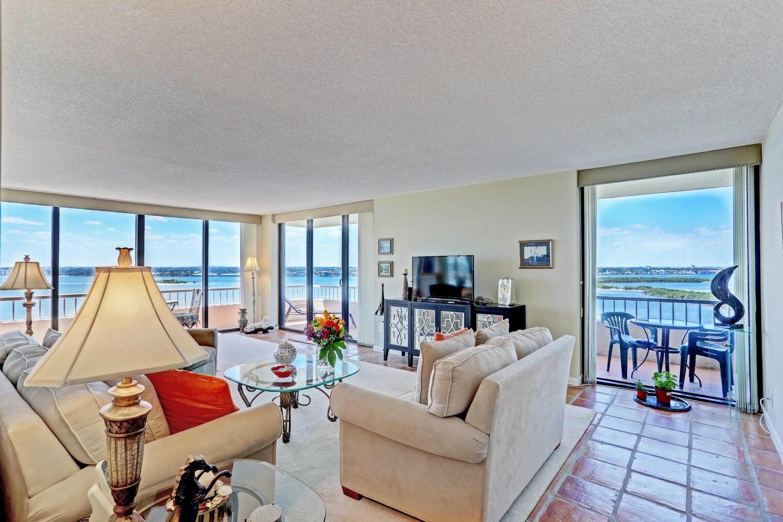 5510 N Ocean Drive 17d Property Photo 3
