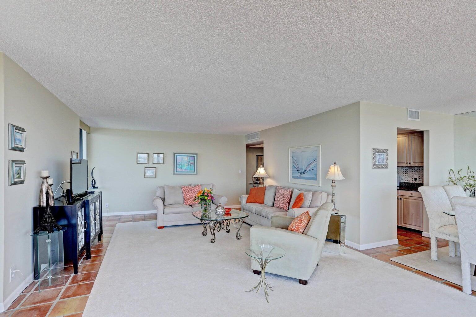 5510 N Ocean Drive 17d Property Photo 7