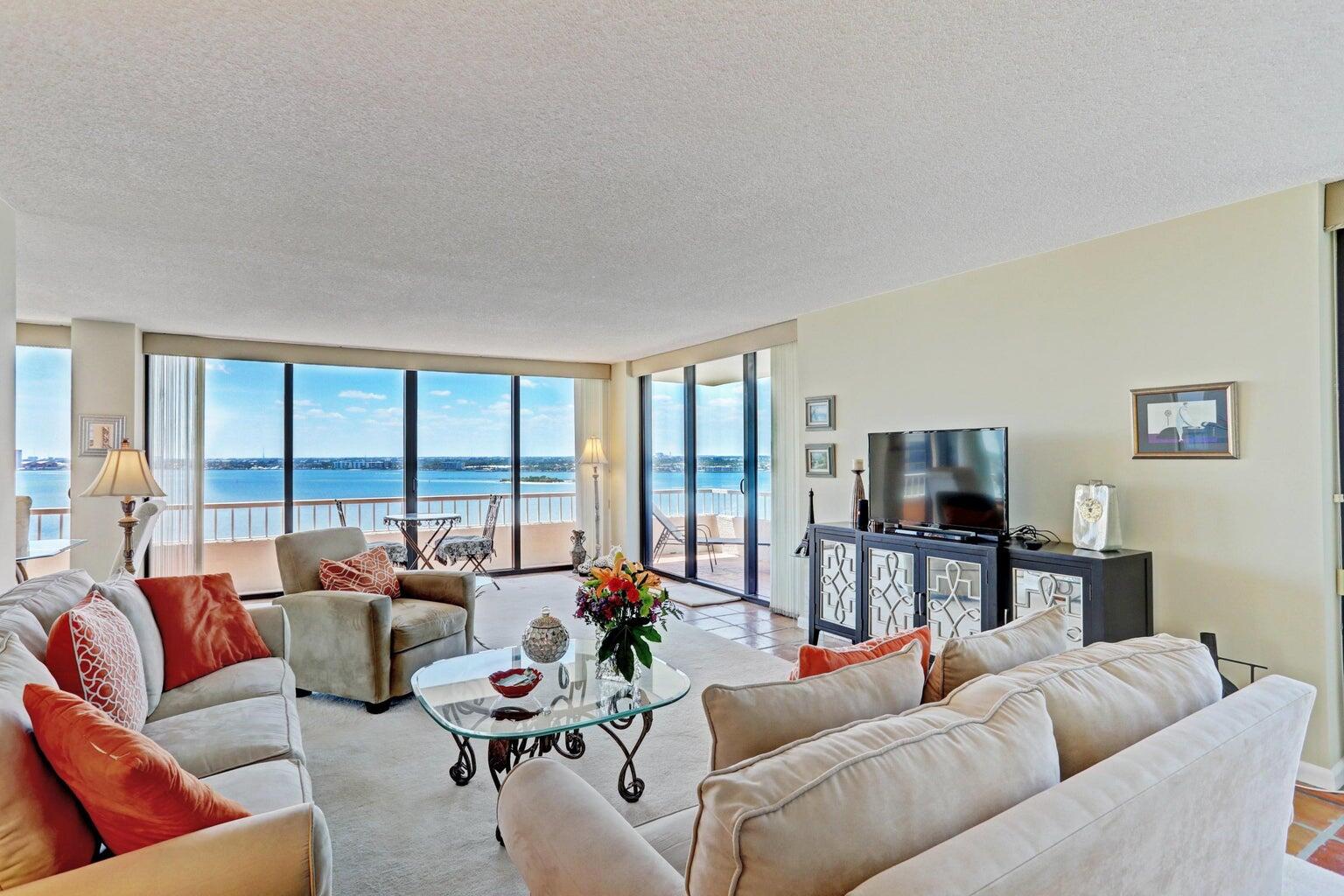 5510 N Ocean Drive 17d Property Photo 8