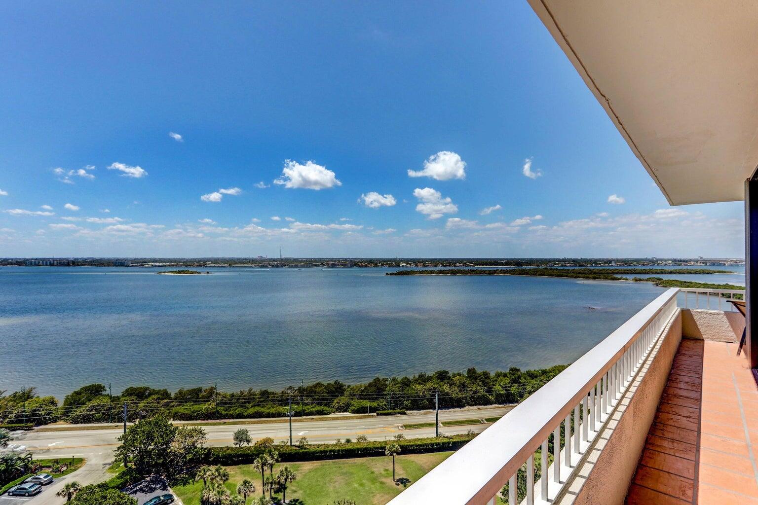 5510 N Ocean Drive 17d Property Photo 24