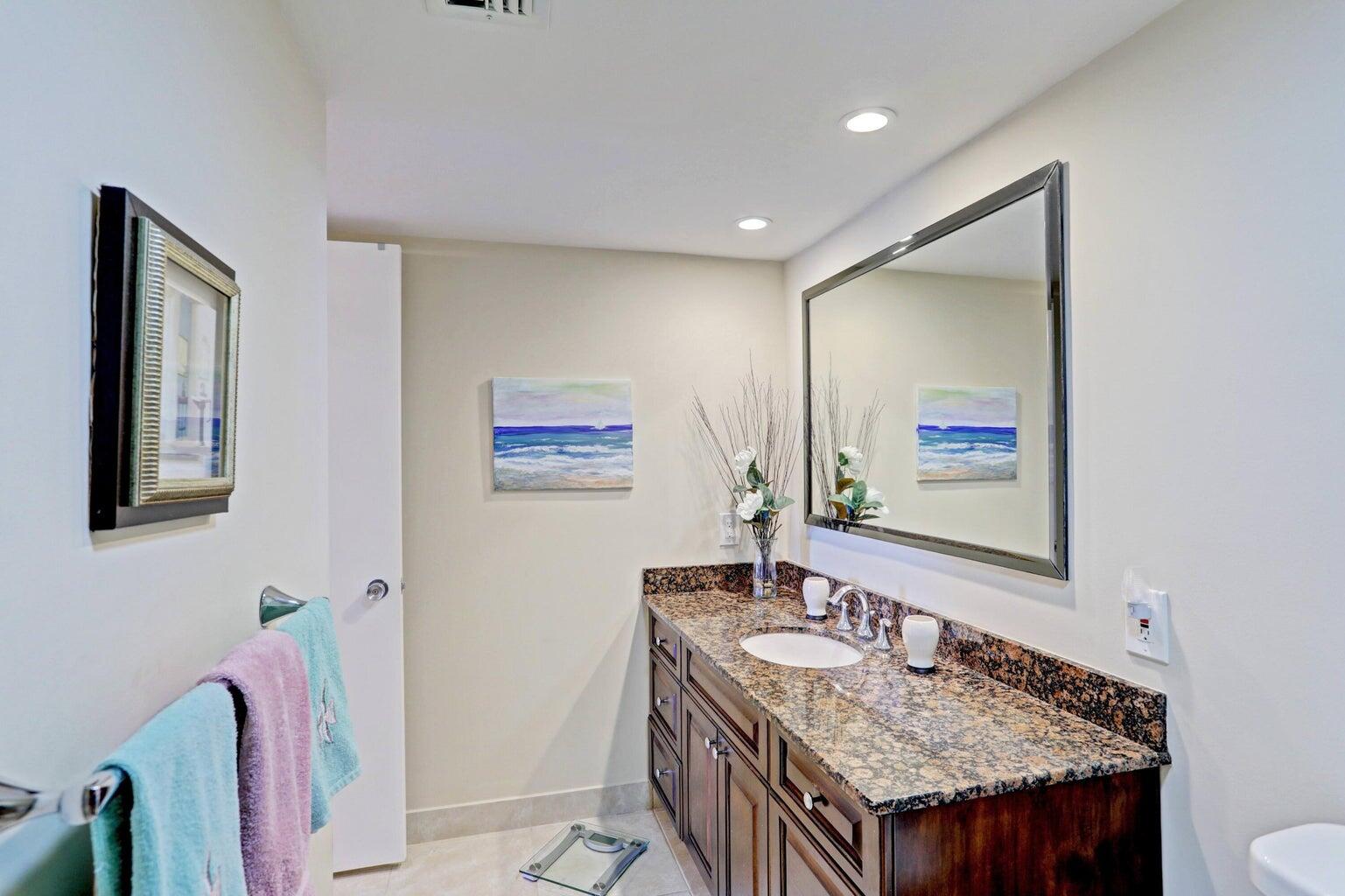 5510 N Ocean Drive 17d Property Photo 51