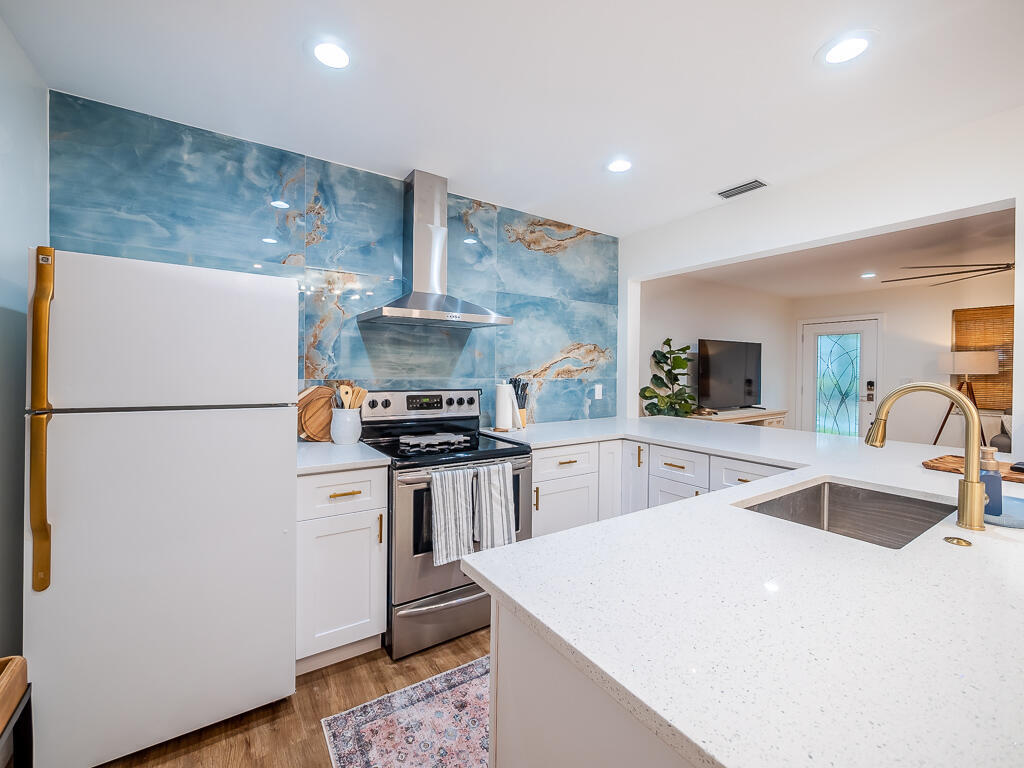 418 N Palmway Property Photo 15