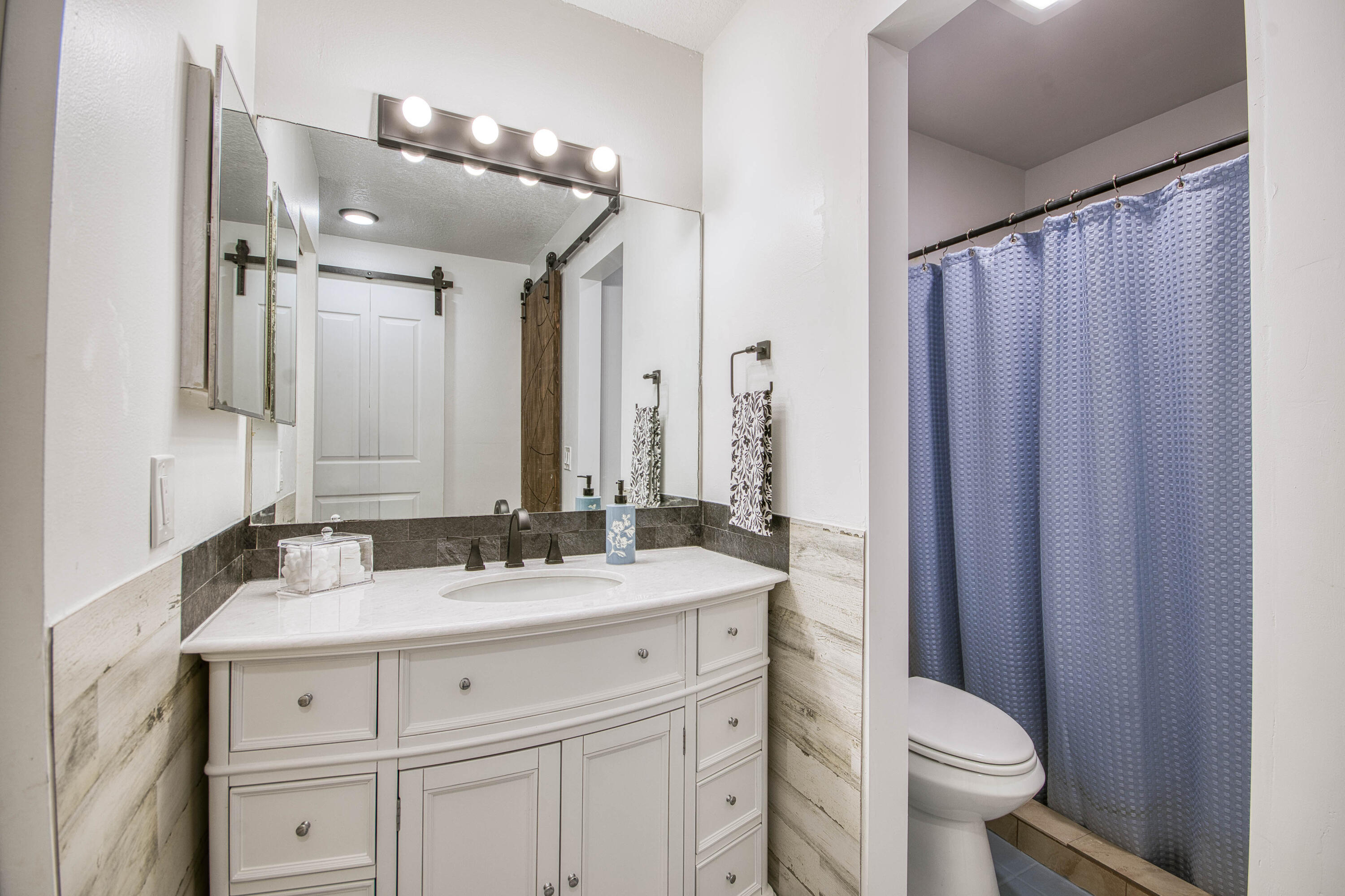 178 Pinewood Court Property Photo 11