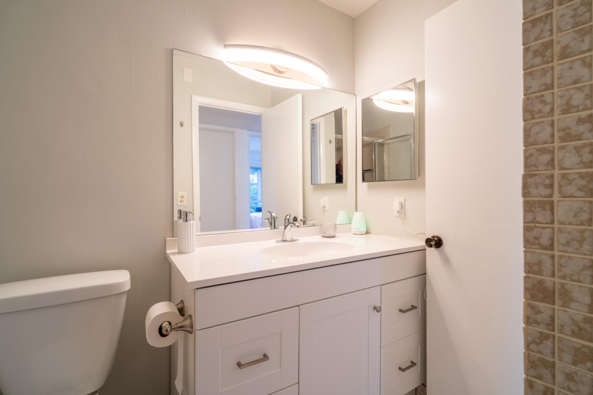 313 Burgundy G Property Photo 13