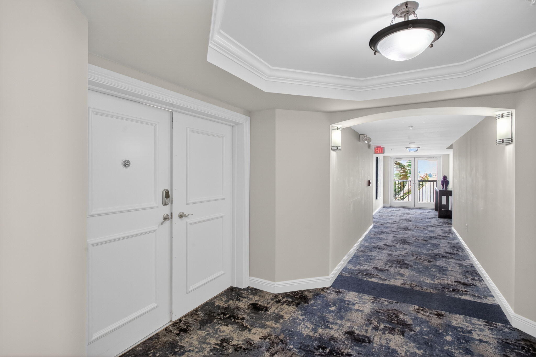 2700 N Federal Highway 409 Property Photo 2